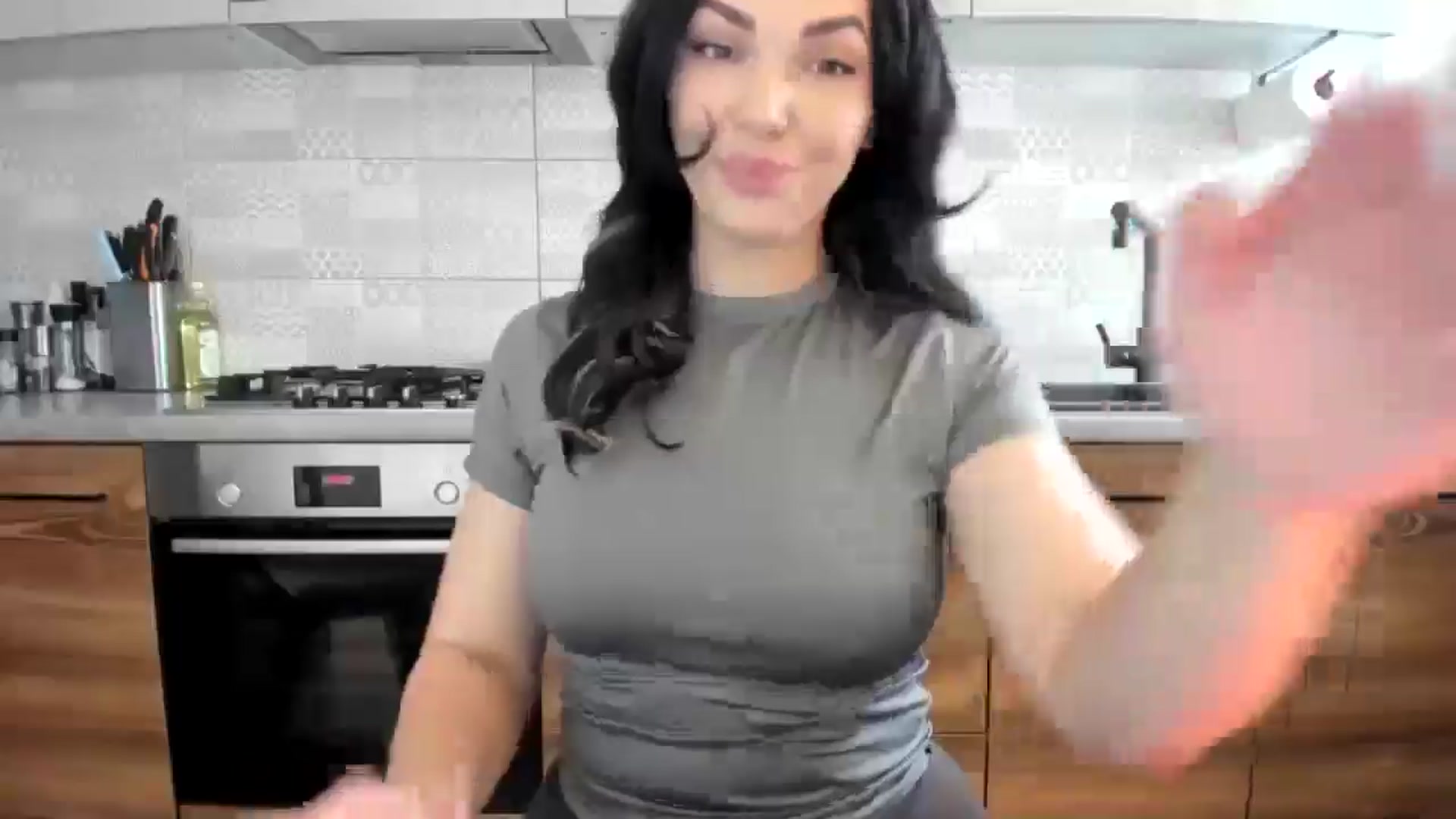 Gallery image thumbnail from MissNelly_'s myfreecams stream on, 04/25/2025, 09:58 image 20 of 20
