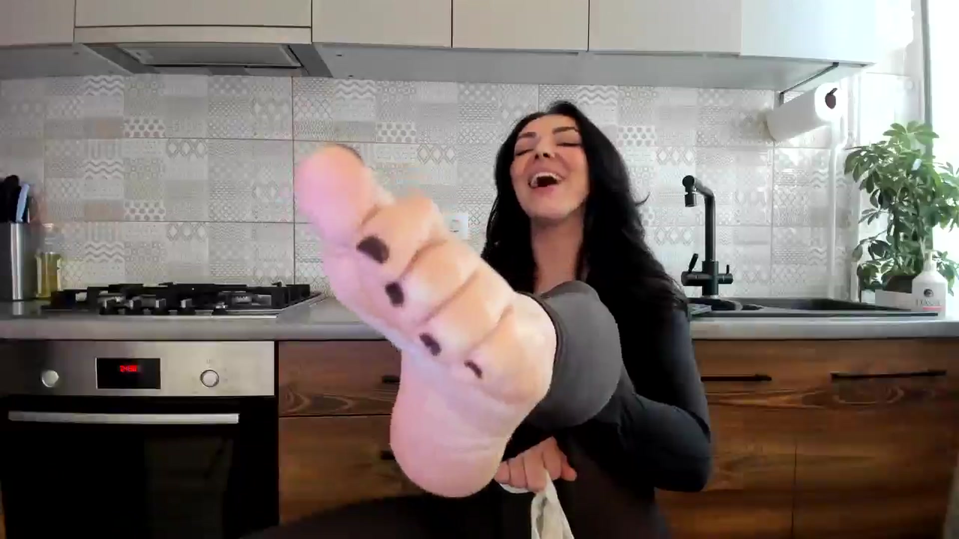 Gallery image thumbnail from MissNelly_'s myfreecams stream on, 05/08/2025, 11:47 image 12 of 20