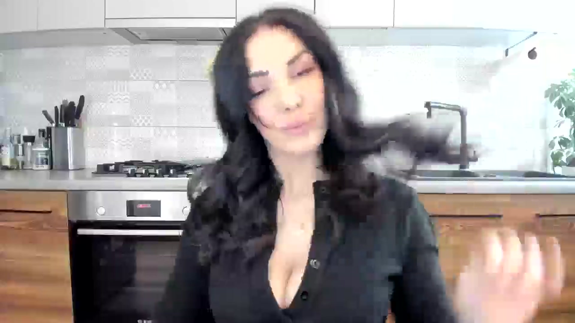 Gallery image thumbnail from MissNelly_'s myfreecams stream on, 05/12/2025, 11:45 image 18 of 20