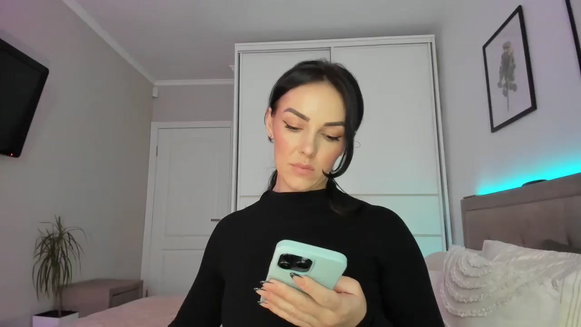Gallery image thumbnail from MissNelly_'s myfreecams stream on, 05/29/2025, 16:04 image 1 of 20