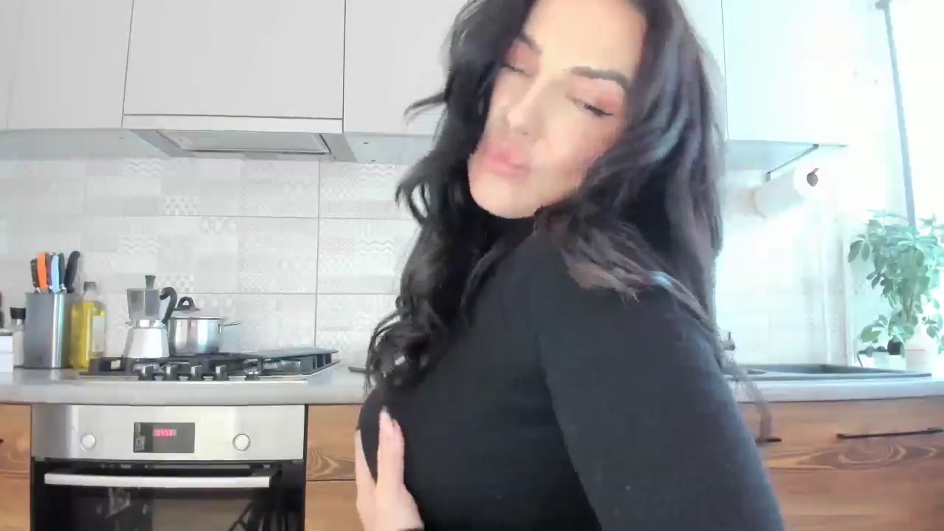 Gallery image thumbnail from MissNelly_'s myfreecams stream on, 05/30/2025, 11:26 image 17 of 20