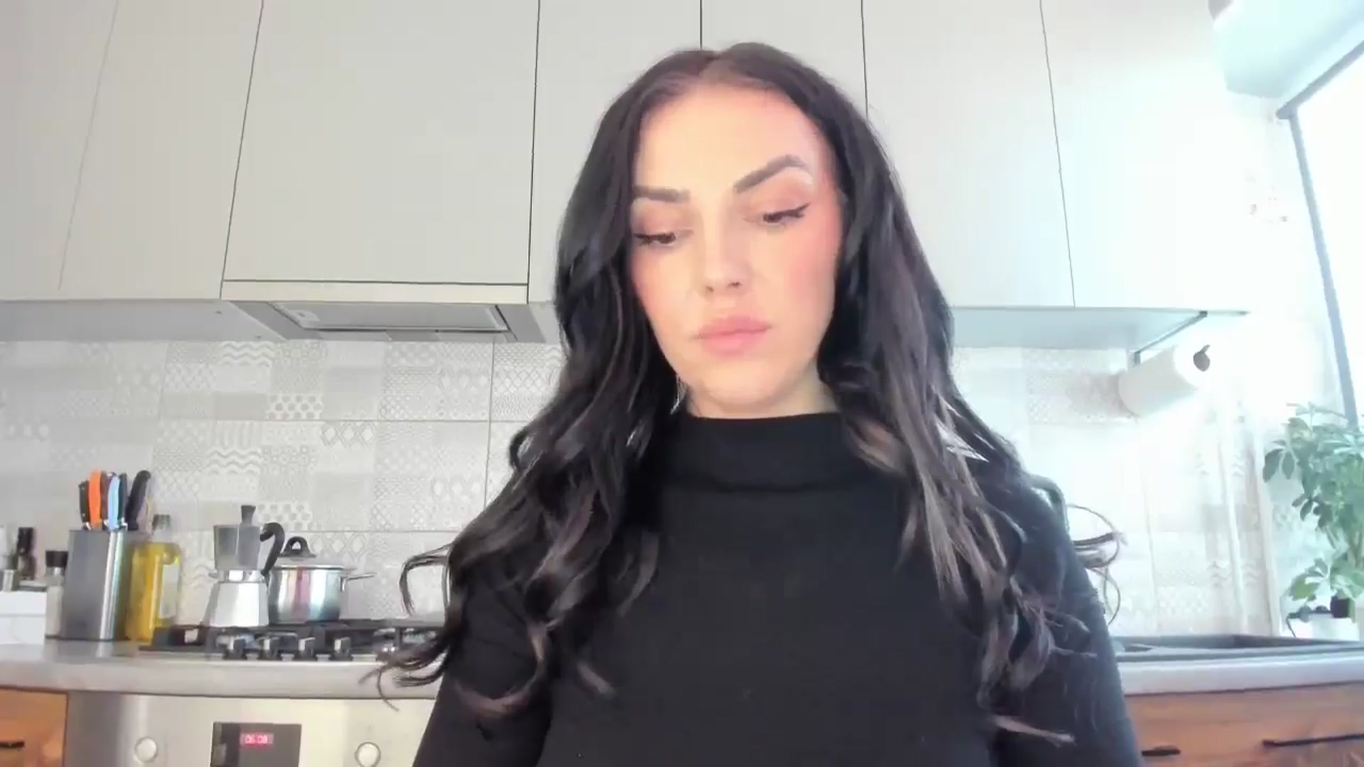 Gallery image thumbnail from MissNelly_'s myfreecams stream on, 05/30/2025, 14:00 image 16 of 20