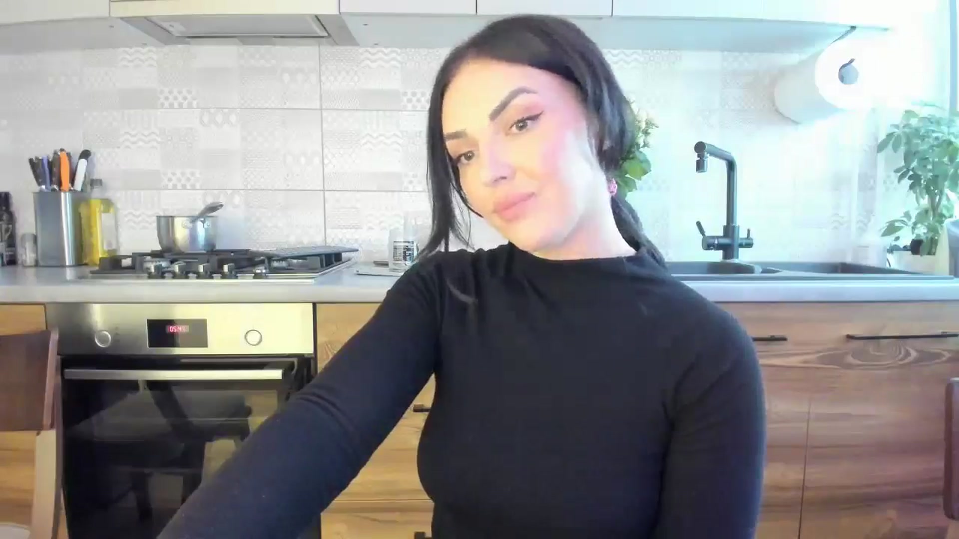 Gallery image thumbnail from MissNelly_'s myfreecams stream on, 06/03/2025, 14:37 image 3 of 20