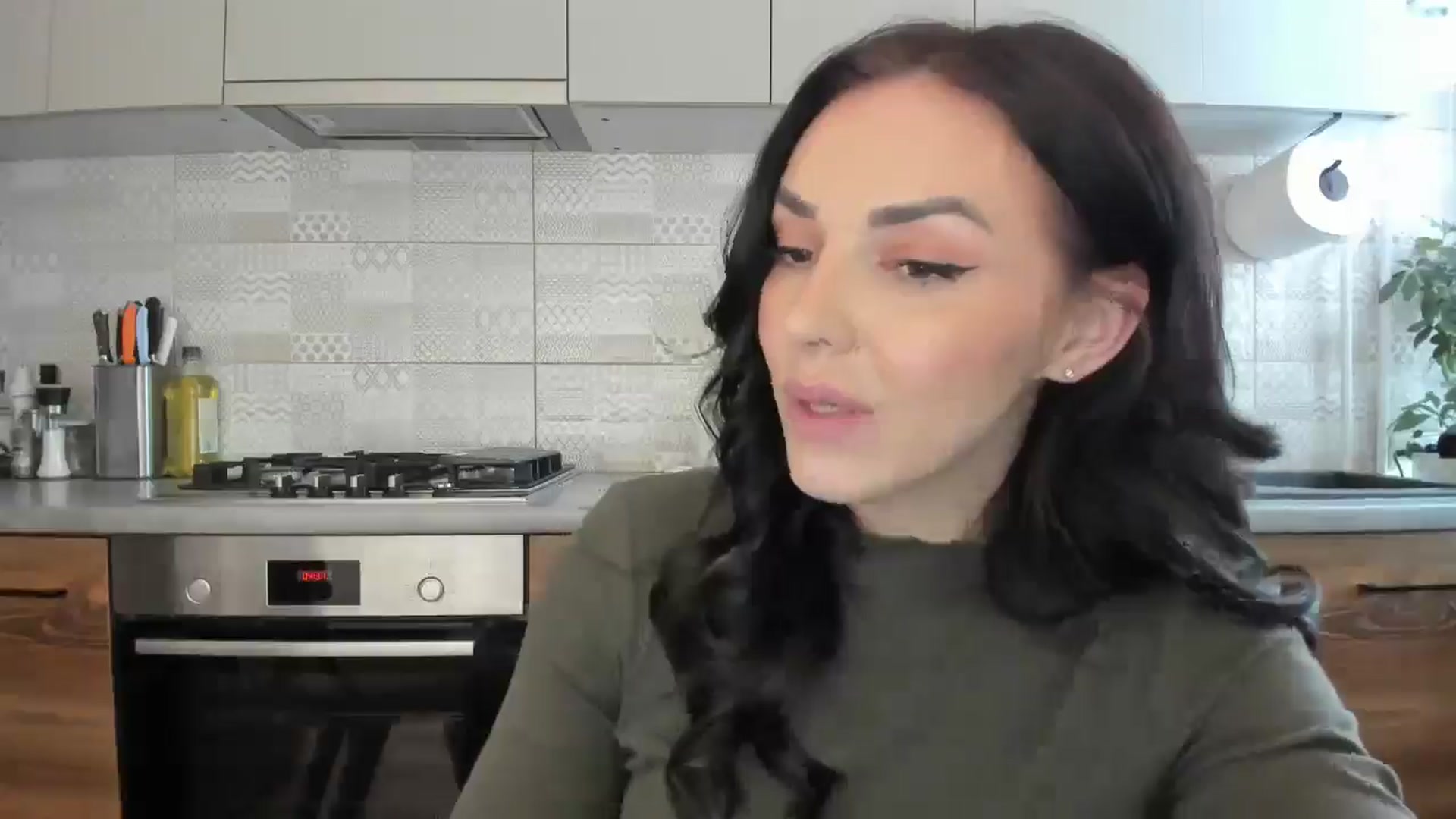 Gallery image thumbnail from MissNelly_'s myfreecams stream on, 06/05/2025, 12:56 image 8 of 20