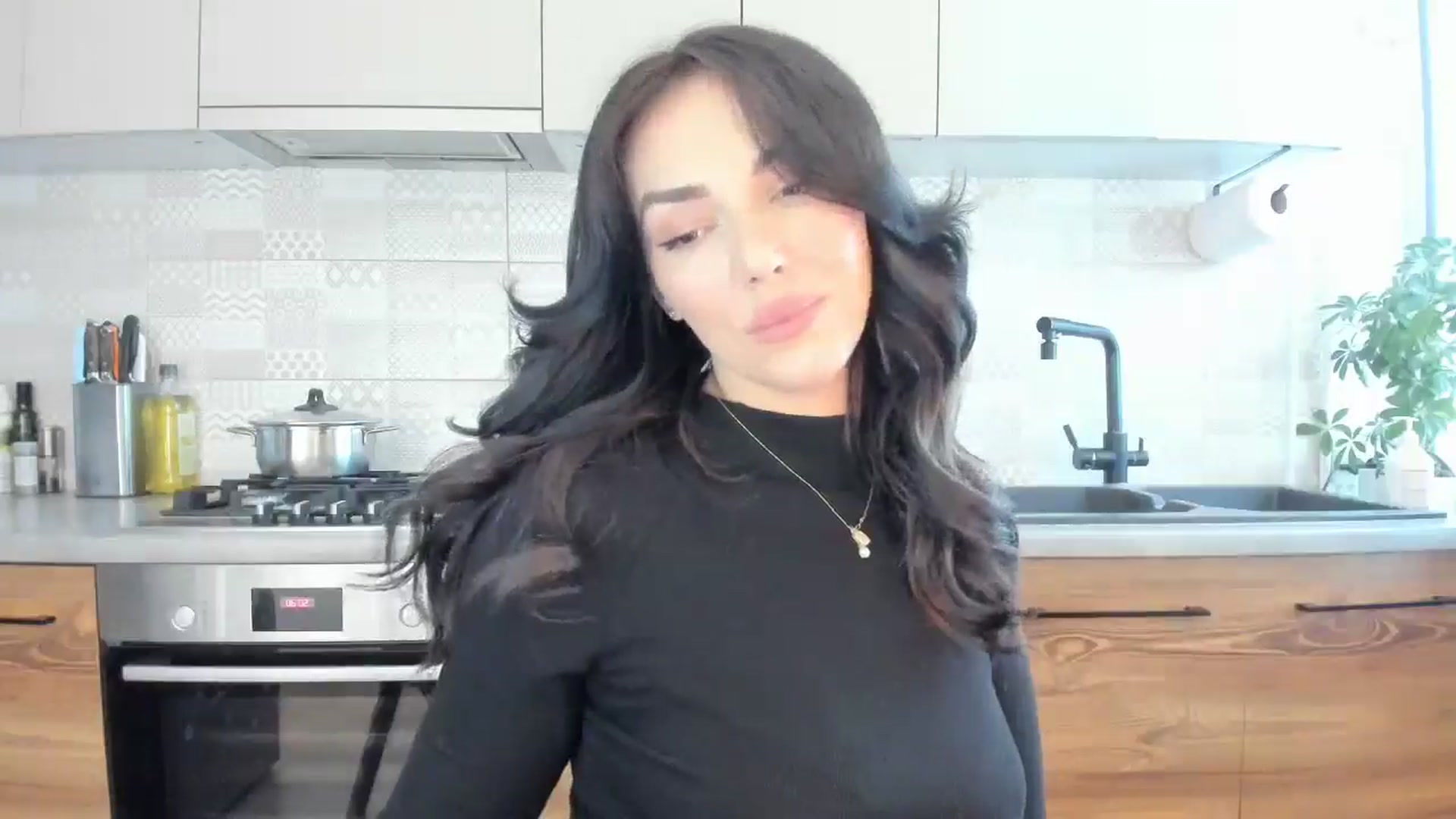 Gallery image thumbnail from MissNelly_'s myfreecams stream on, 06/15/2025, 13:50 image 3 of 20