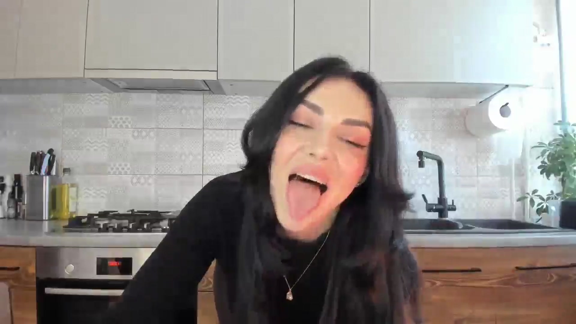 Gallery image thumbnail from MissNelly_'s myfreecams stream on, 06/26/2025, 14:04 image 3 of 20