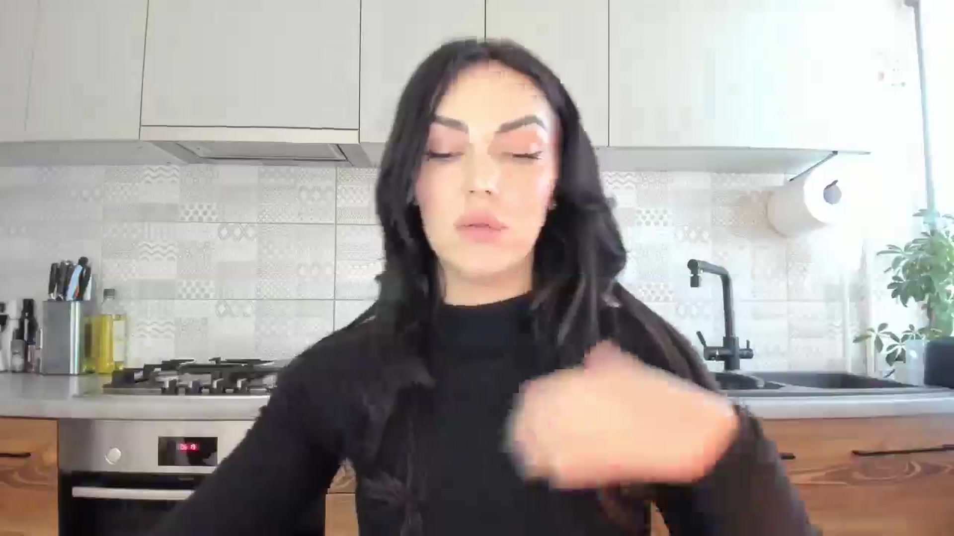 Gallery image thumbnail from MissNelly_'s myfreecams stream on, 06/26/2025, 14:04 image 16 of 20