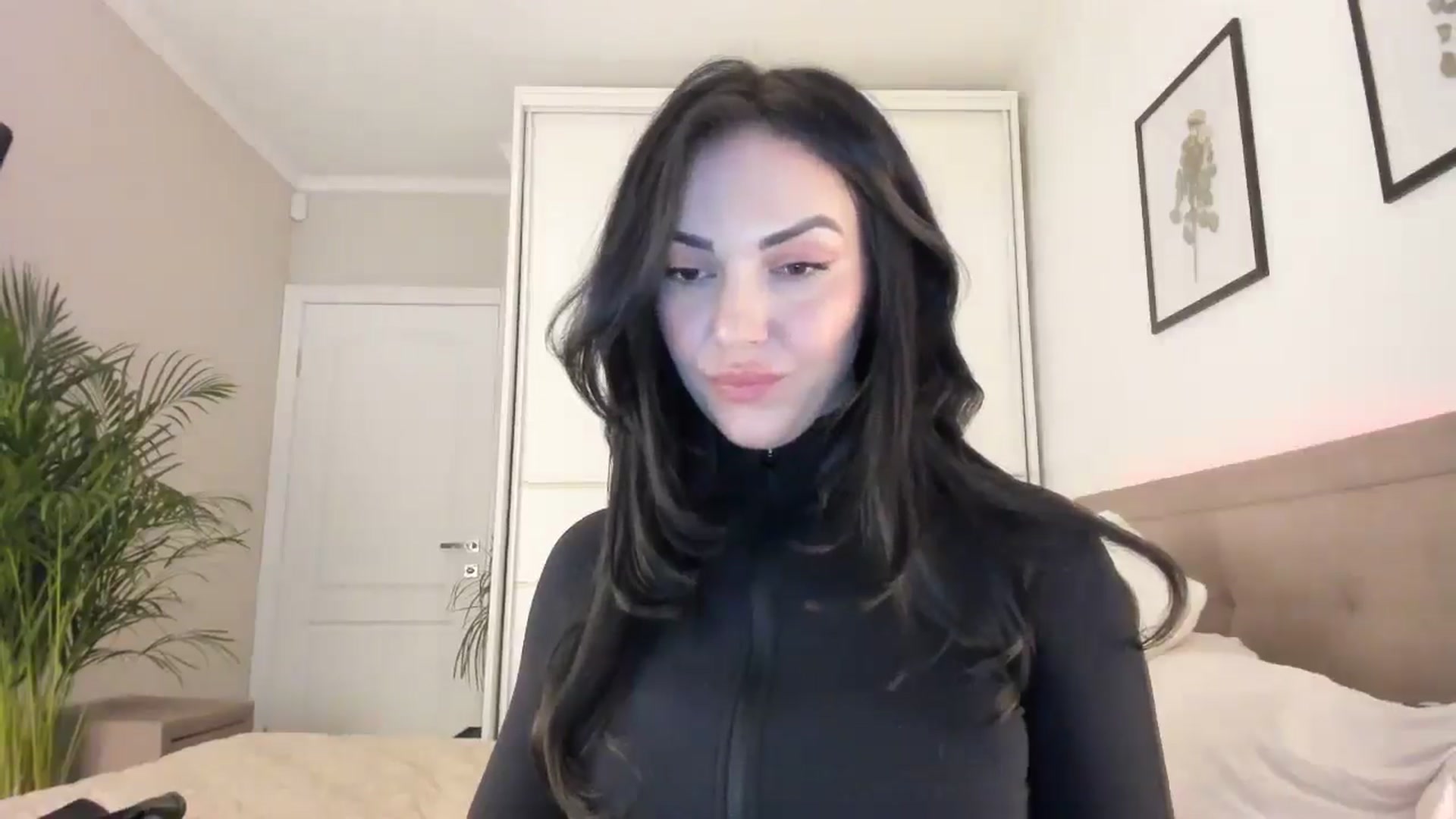 Gallery image thumbnail from MissNelly_'s myfreecams stream on, 06/28/2025, 16:52 image 19 of 20
