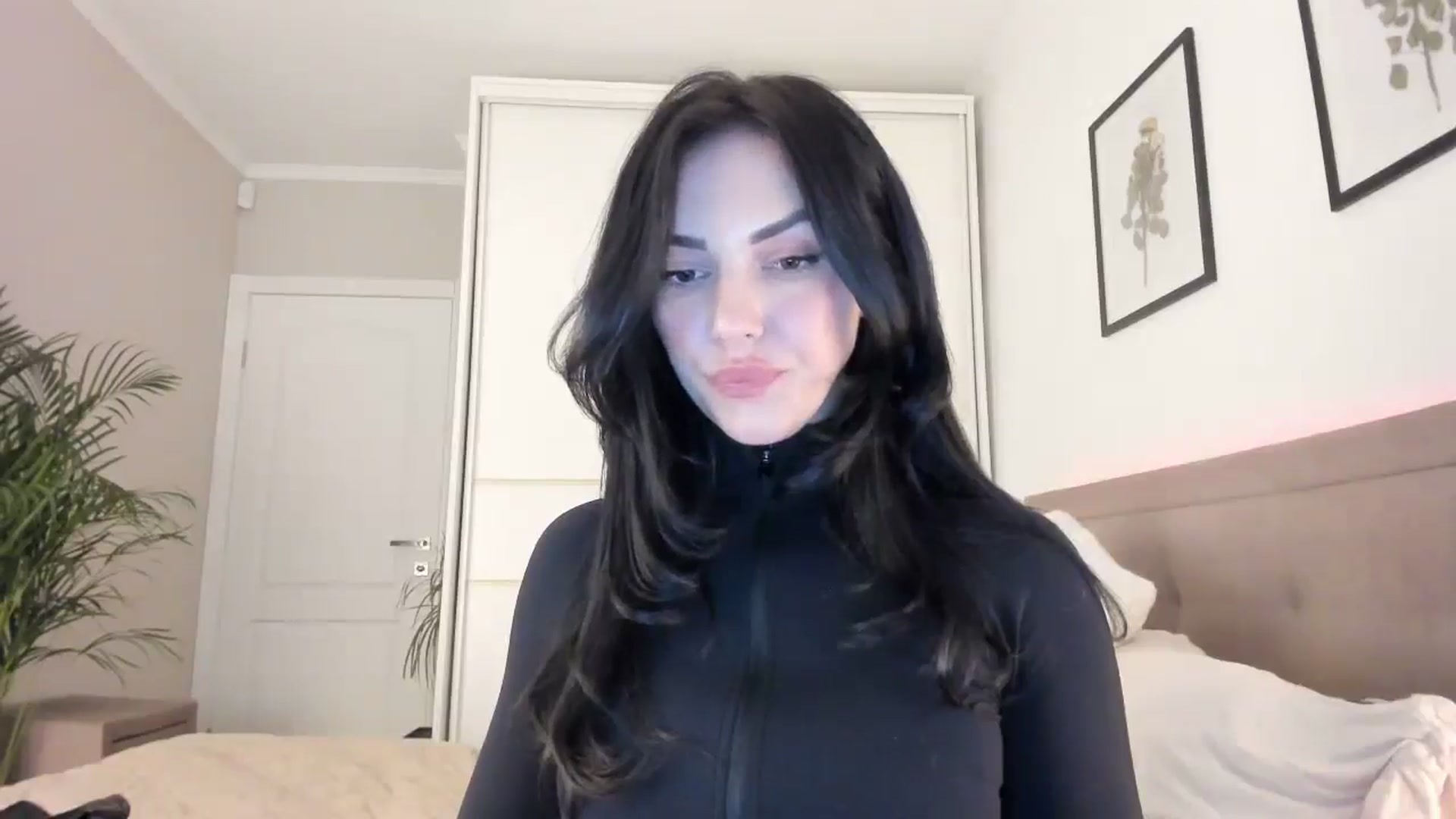 Gallery image thumbnail from MissNelly_'s myfreecams stream on, 06/28/2025, 16:52 image 20 of 20