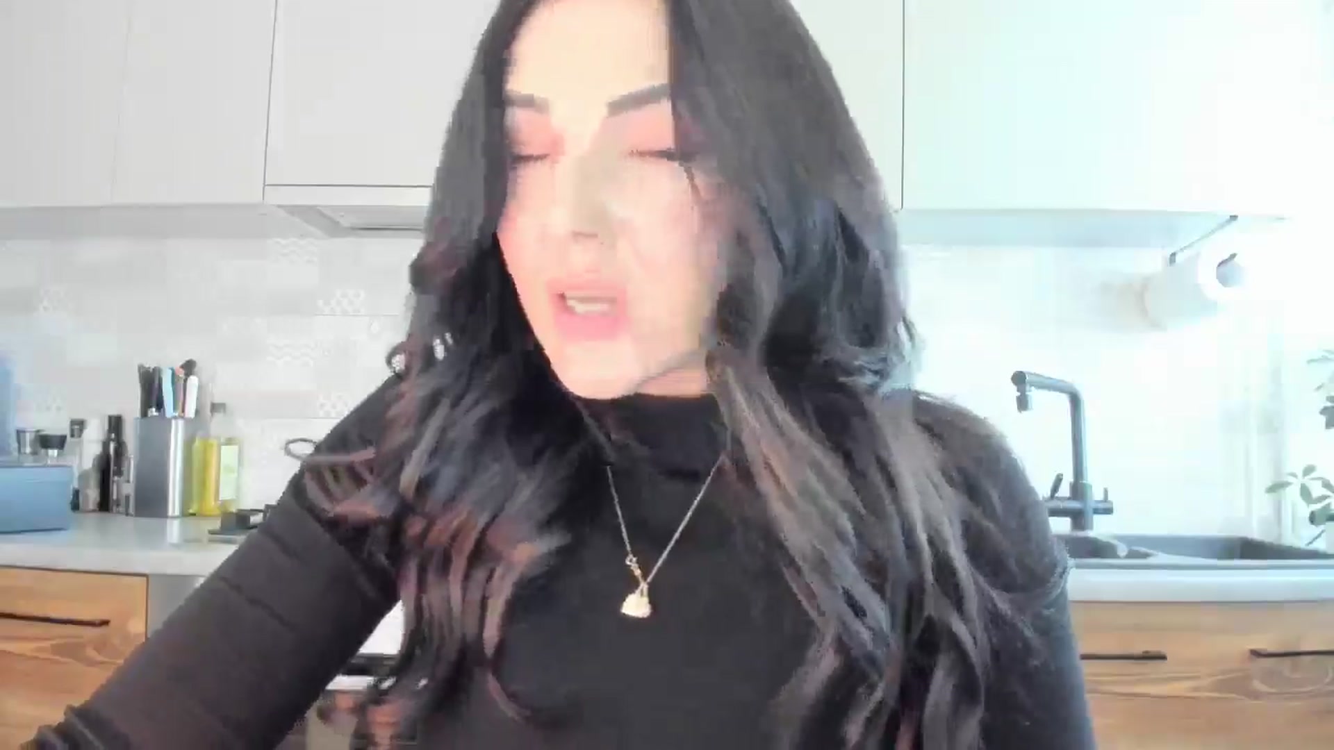 Gallery image thumbnail from MissNelly_'s myfreecams stream on, 06/29/2025, 14:09 image 11 of 20