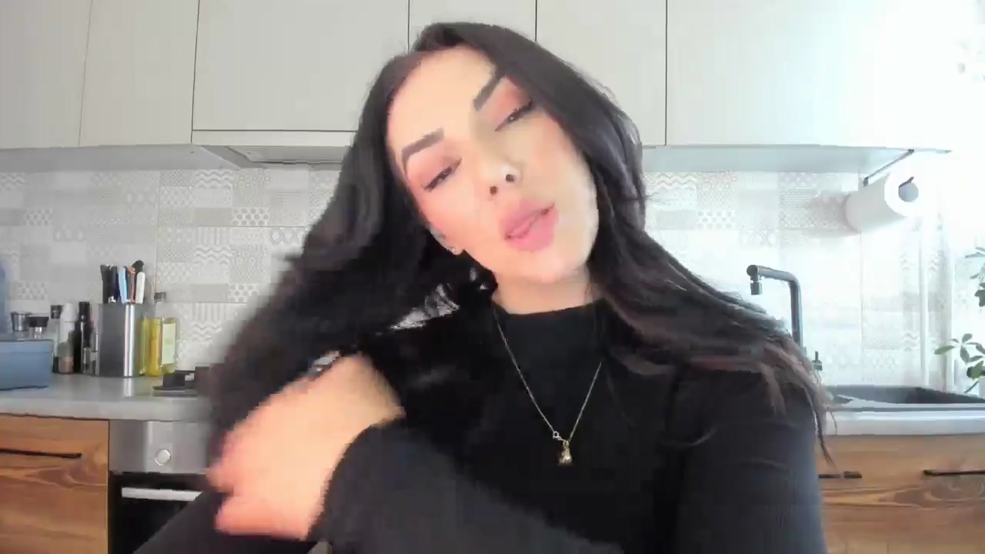 Gallery image thumbnail from MissNelly_'s myfreecams stream on, 06/29/2025, 14:09 image 9 of 20