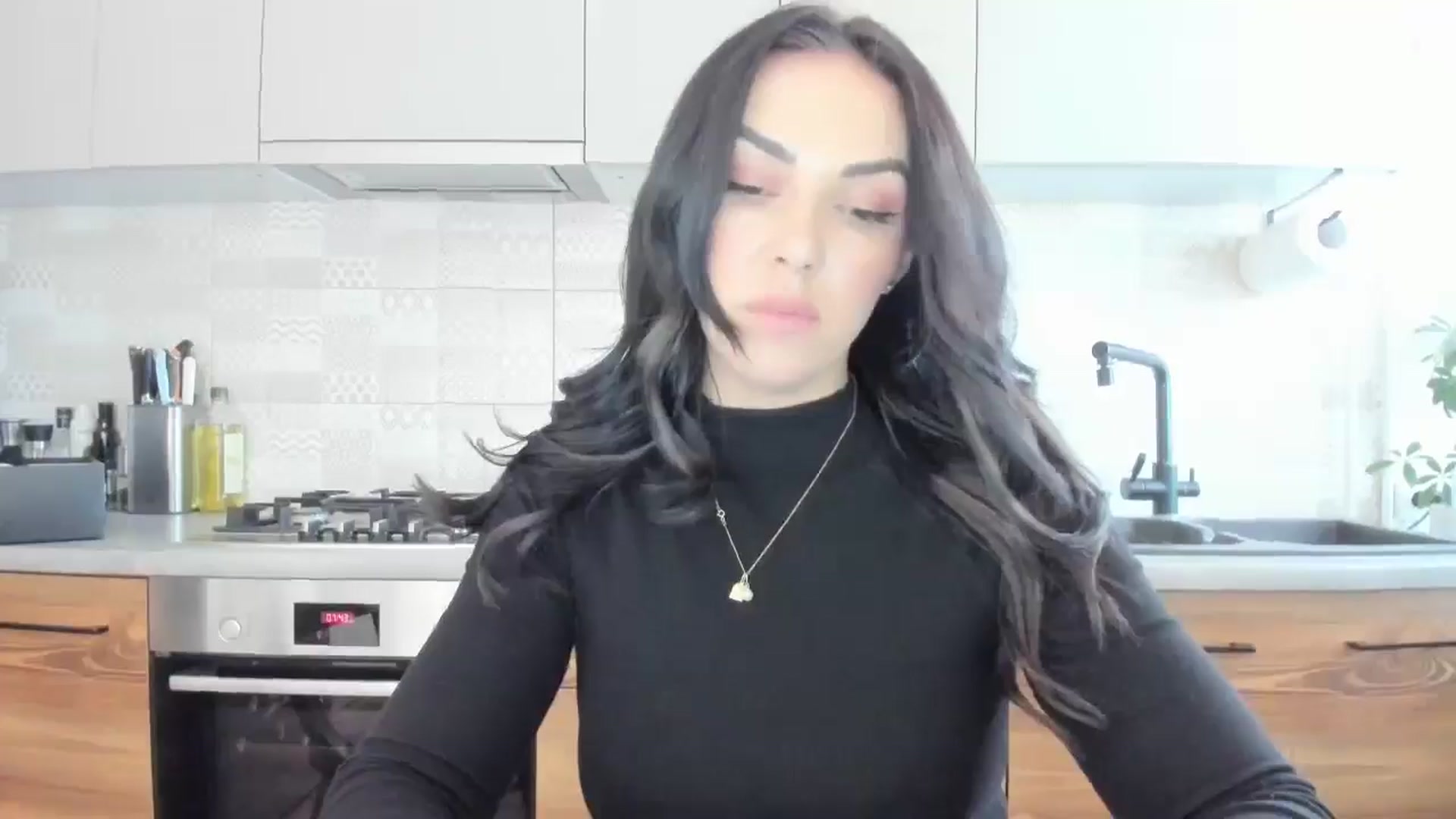 Gallery image thumbnail from MissNelly_'s myfreecams stream on, 06/29/2025, 15:21 image 13 of 20