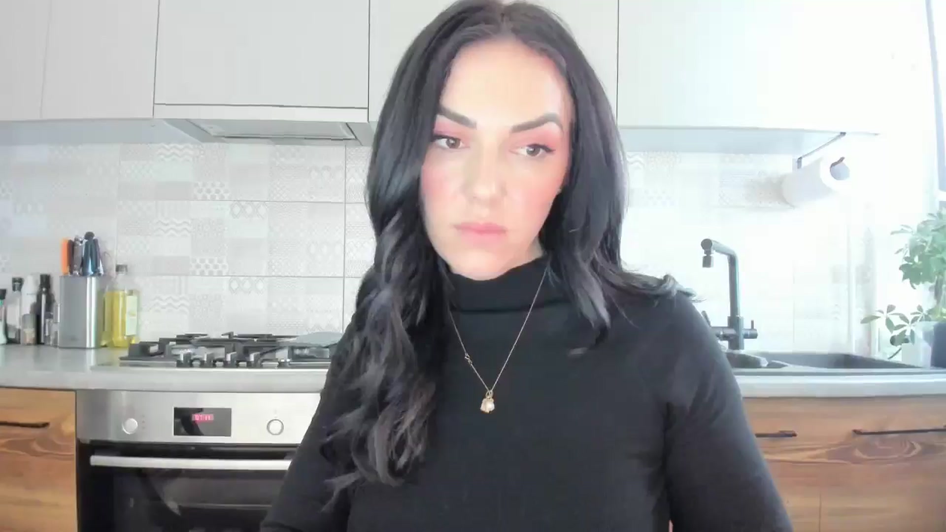 Gallery image thumbnail from MissNelly_'s myfreecams stream on, 06/30/2025, 14:31 image 16 of 20