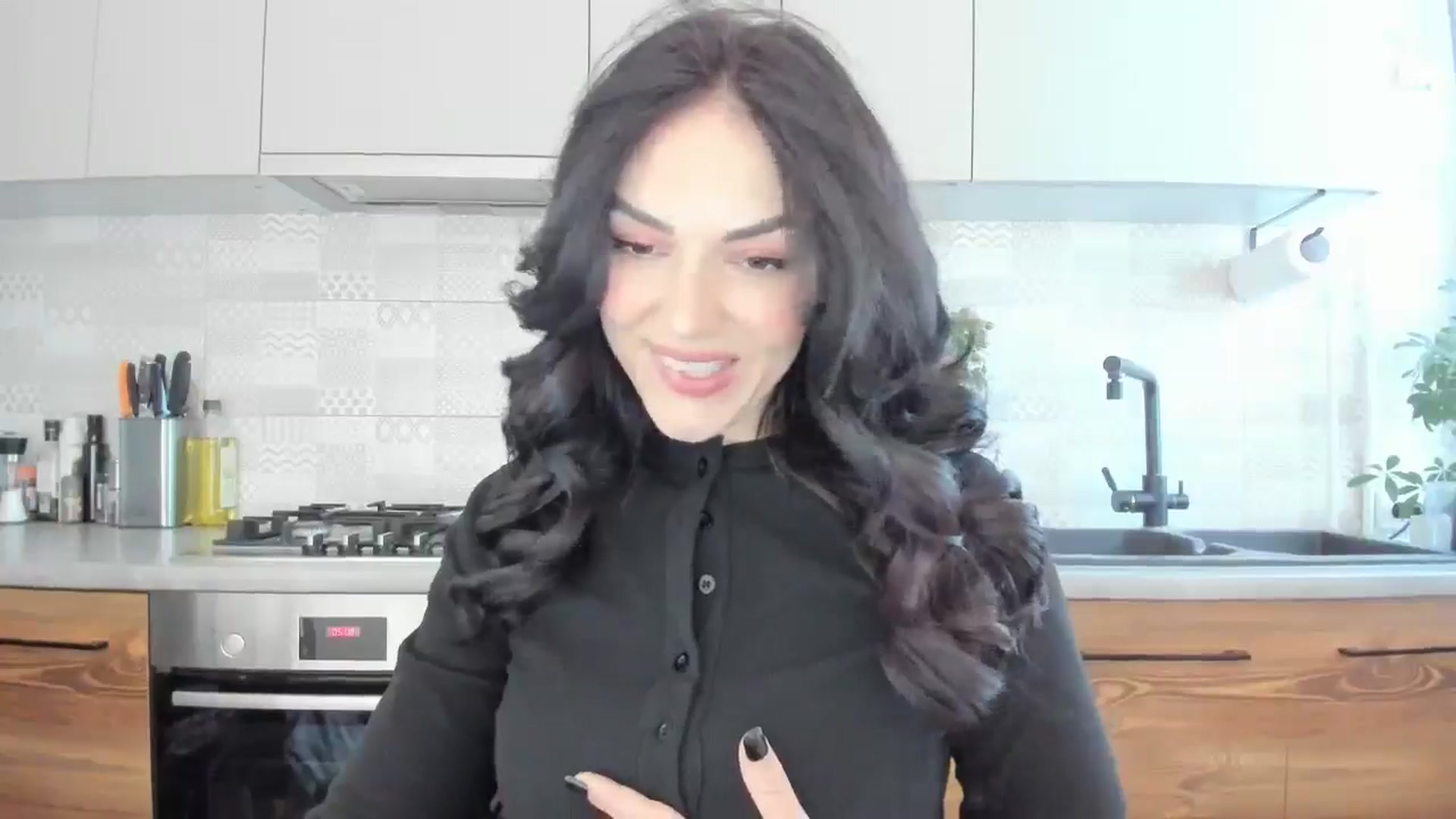 Gallery image thumbnail from MissNelly_'s myfreecams stream on, 07/01/2025, 13:18 image 9 of 20