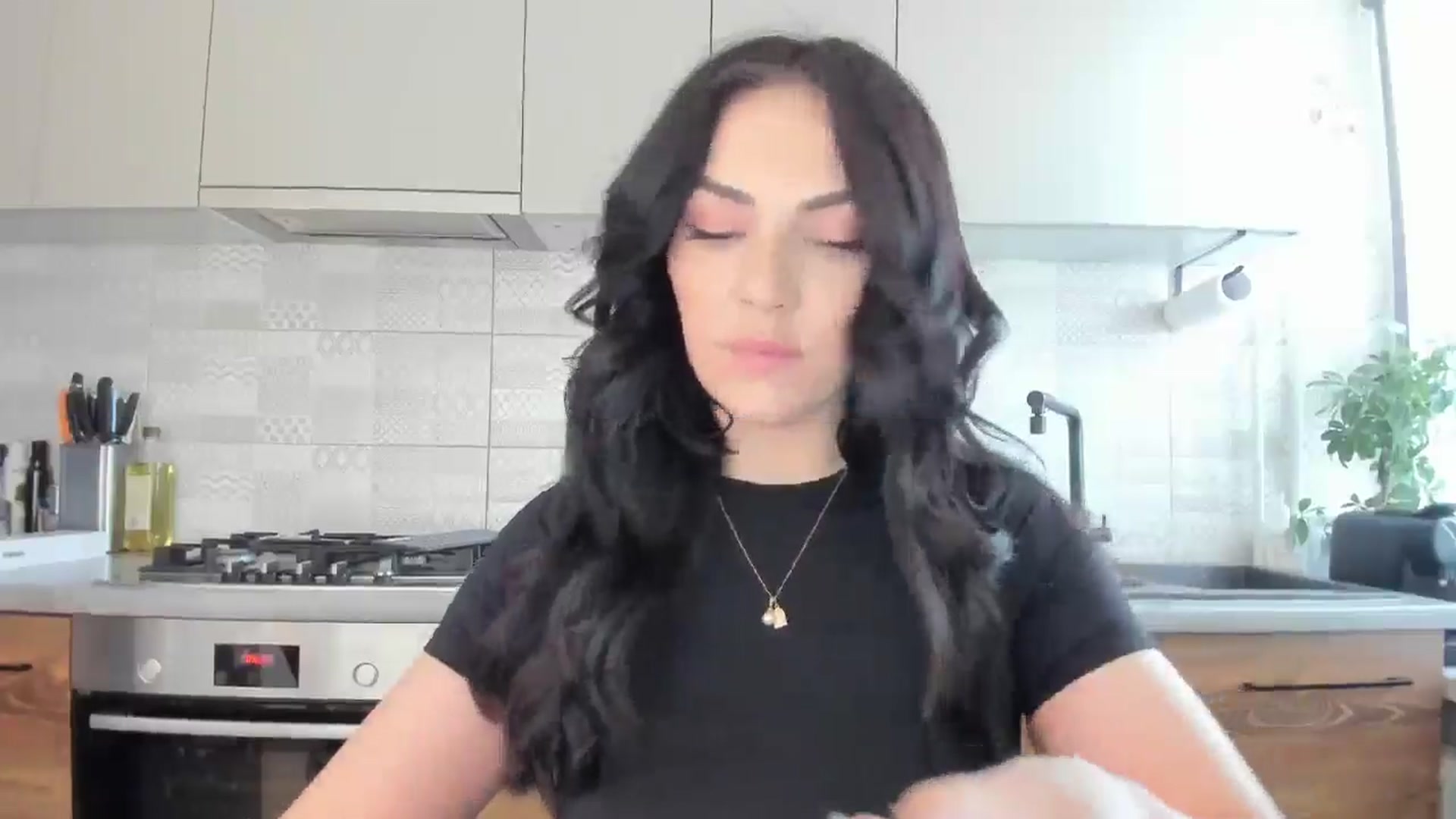 Gallery image thumbnail from MissNelly_'s myfreecams stream on, 07/08/2025, 13:32 image 6 of 20