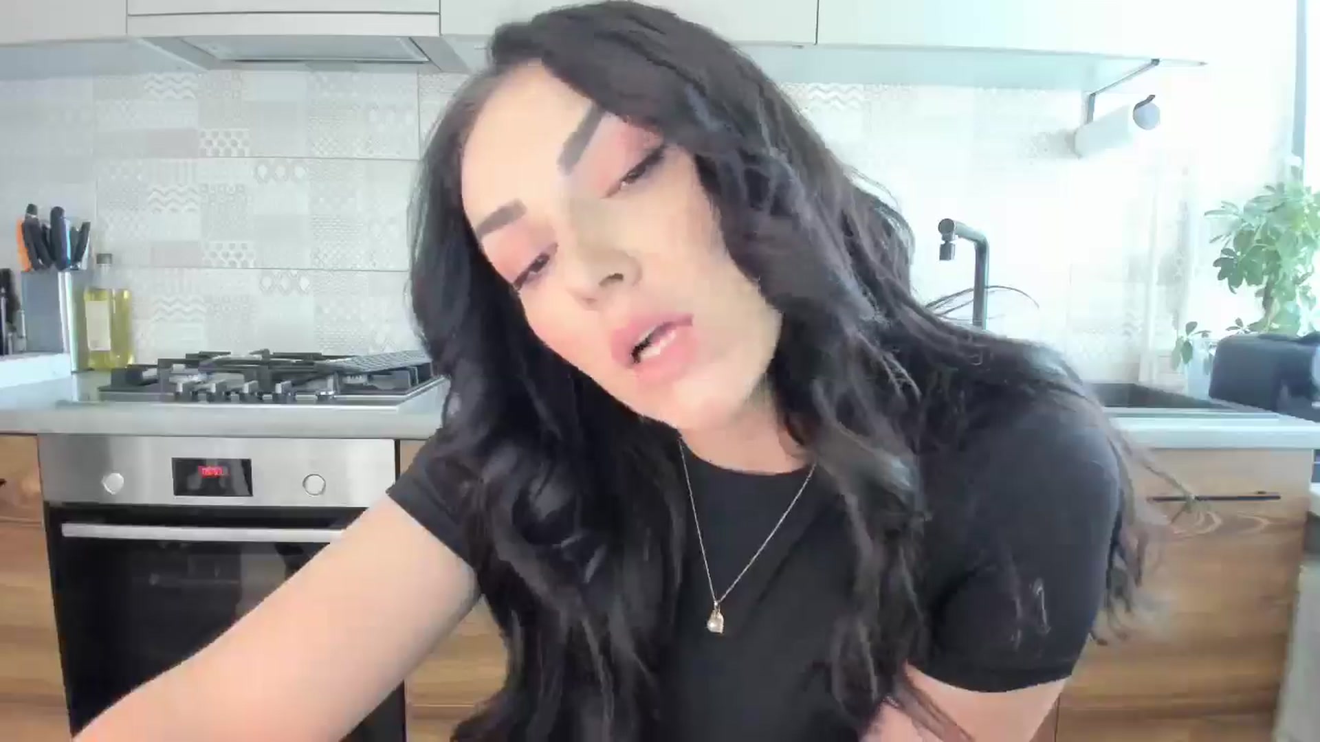 Gallery image thumbnail from MissNelly_'s myfreecams stream on, 07/08/2025, 13:32 image 12 of 20