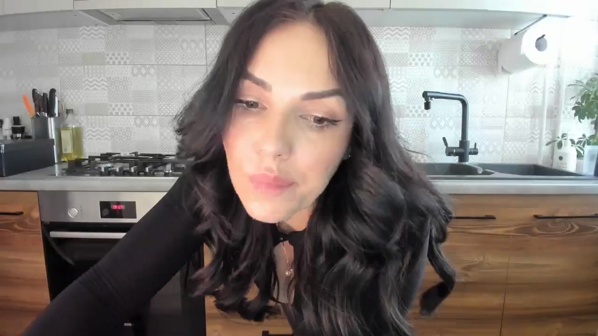 Gallery image thumbnail from MissNelly_'s myfreecams stream on, 07/12/2025, 14:01 image 3 of 20