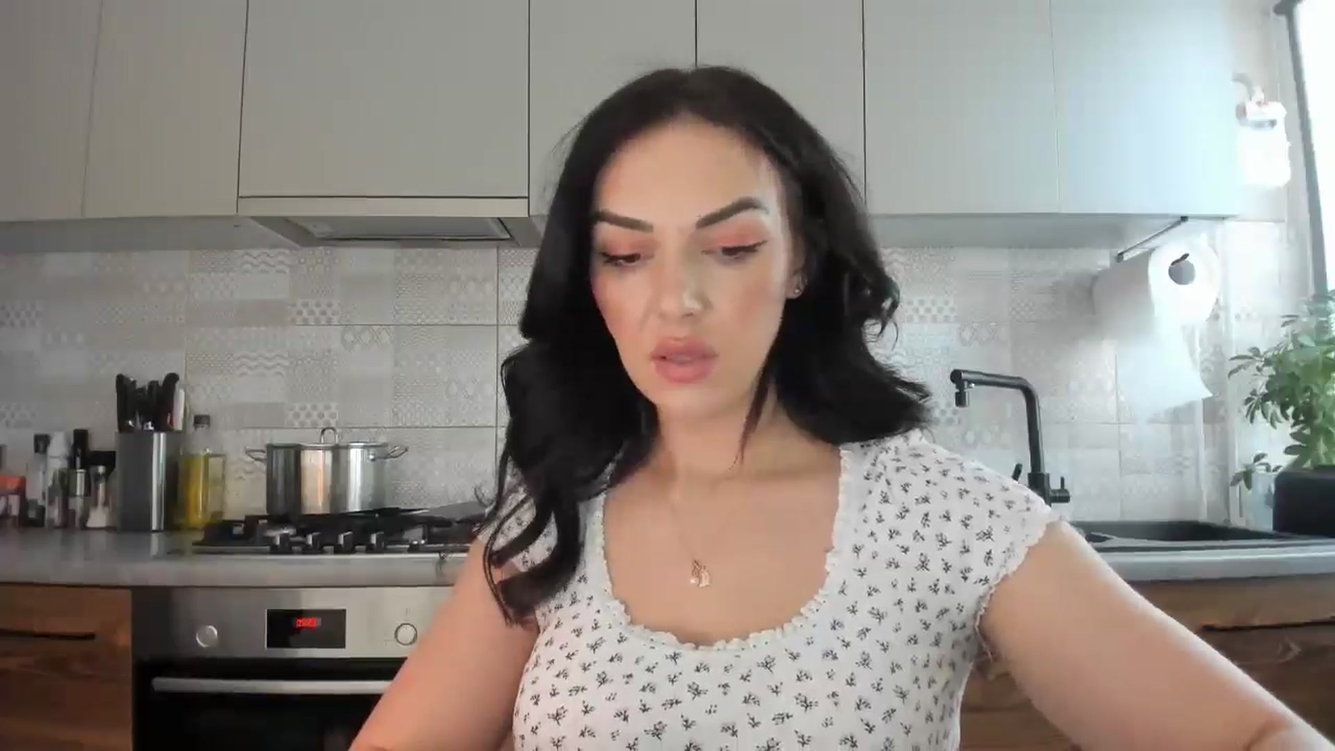 Gallery image thumbnail from MissNelly_'s myfreecams stream on, 07/15/2025, 14:40 image 2 of 20