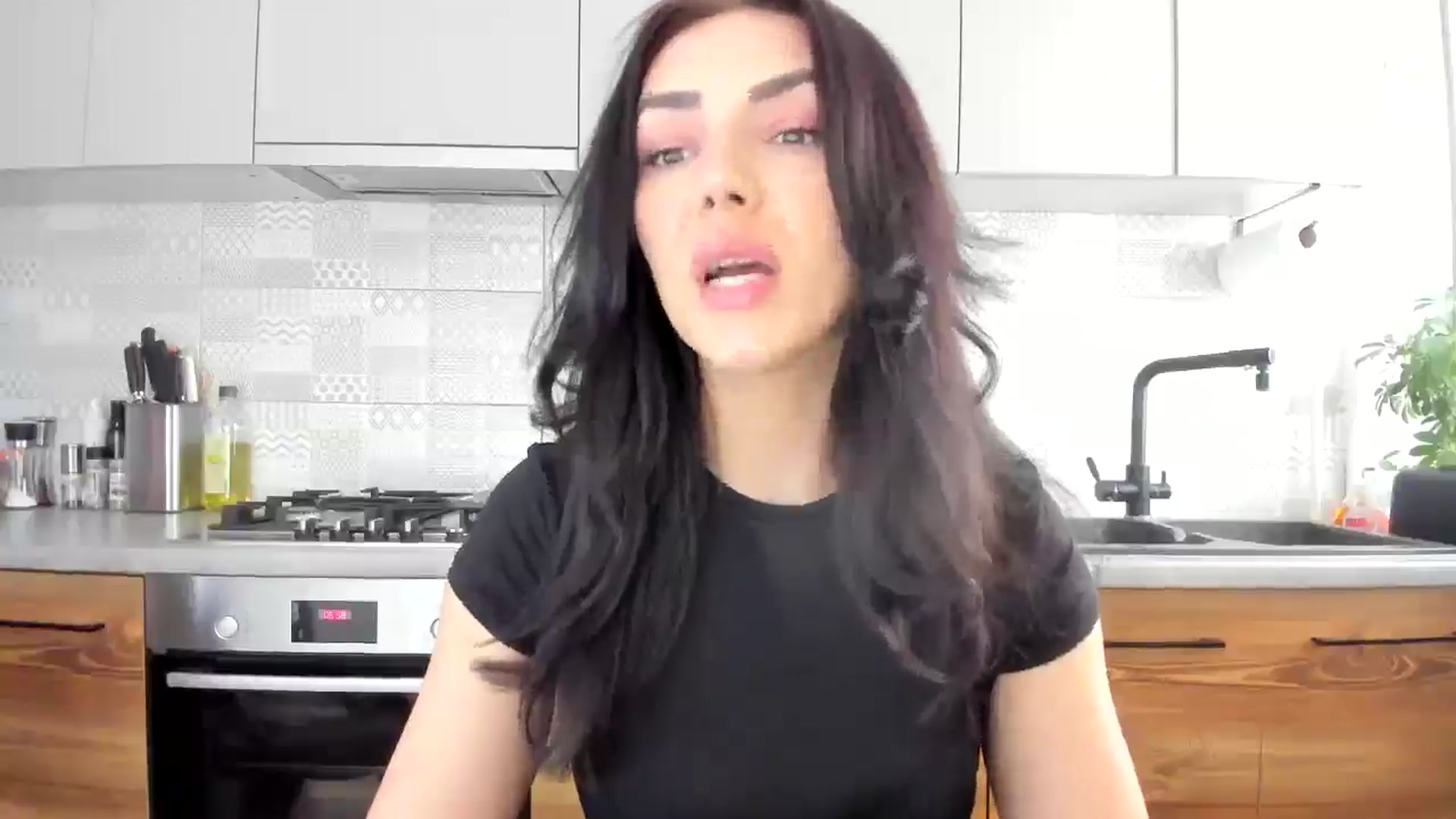 Gallery image thumbnail from MissNelly_'s myfreecams stream on, 07/27/2025, 15:05 image 5 of 20