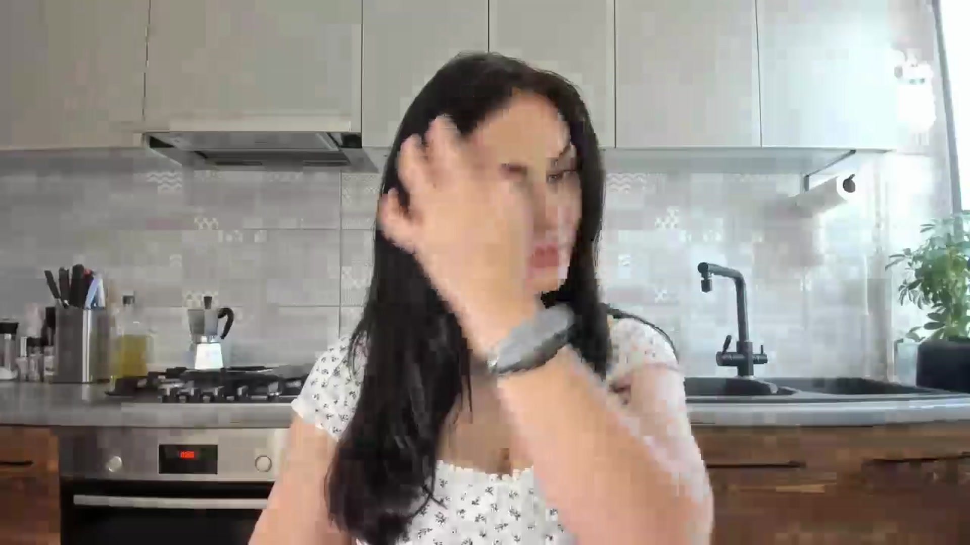 Gallery image thumbnail from MissNelly_'s myfreecams stream on, 07/28/2025, 10:37 image 17 of 20