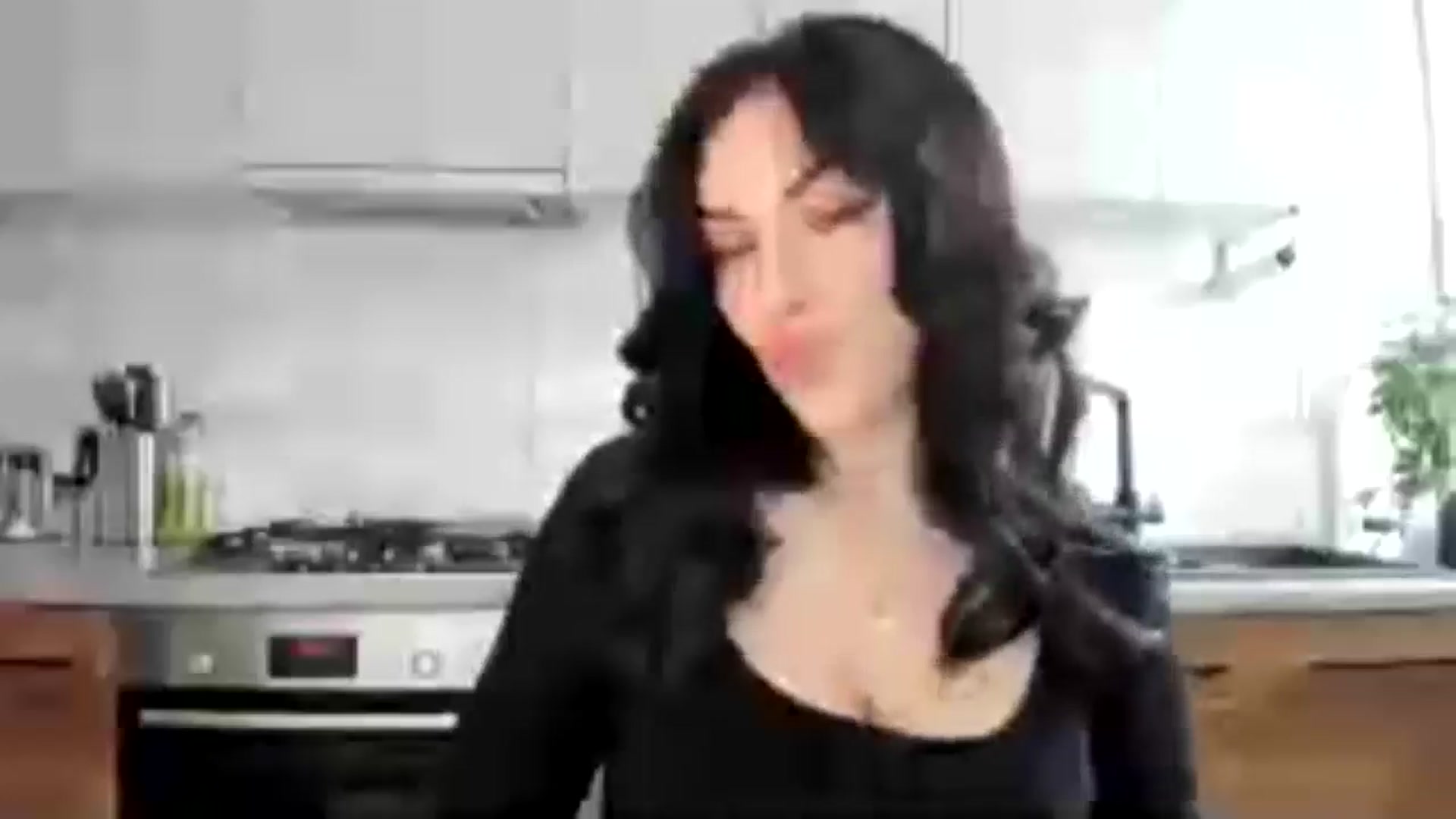 Gallery image thumbnail from MissNelly_'s myfreecams stream on, 07/29/2025, 12:35 image 9 of 20