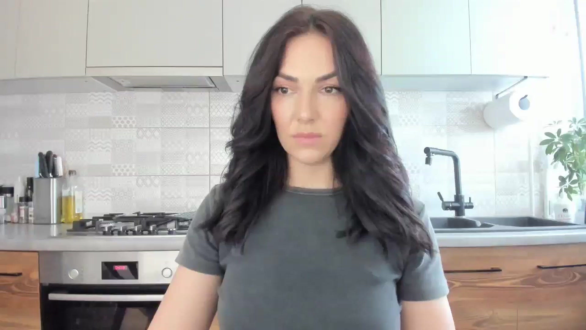 Gallery image thumbnail from MissNelly_'s myfreecams stream on, 07/31/2025, 14:20 image 2 of 20