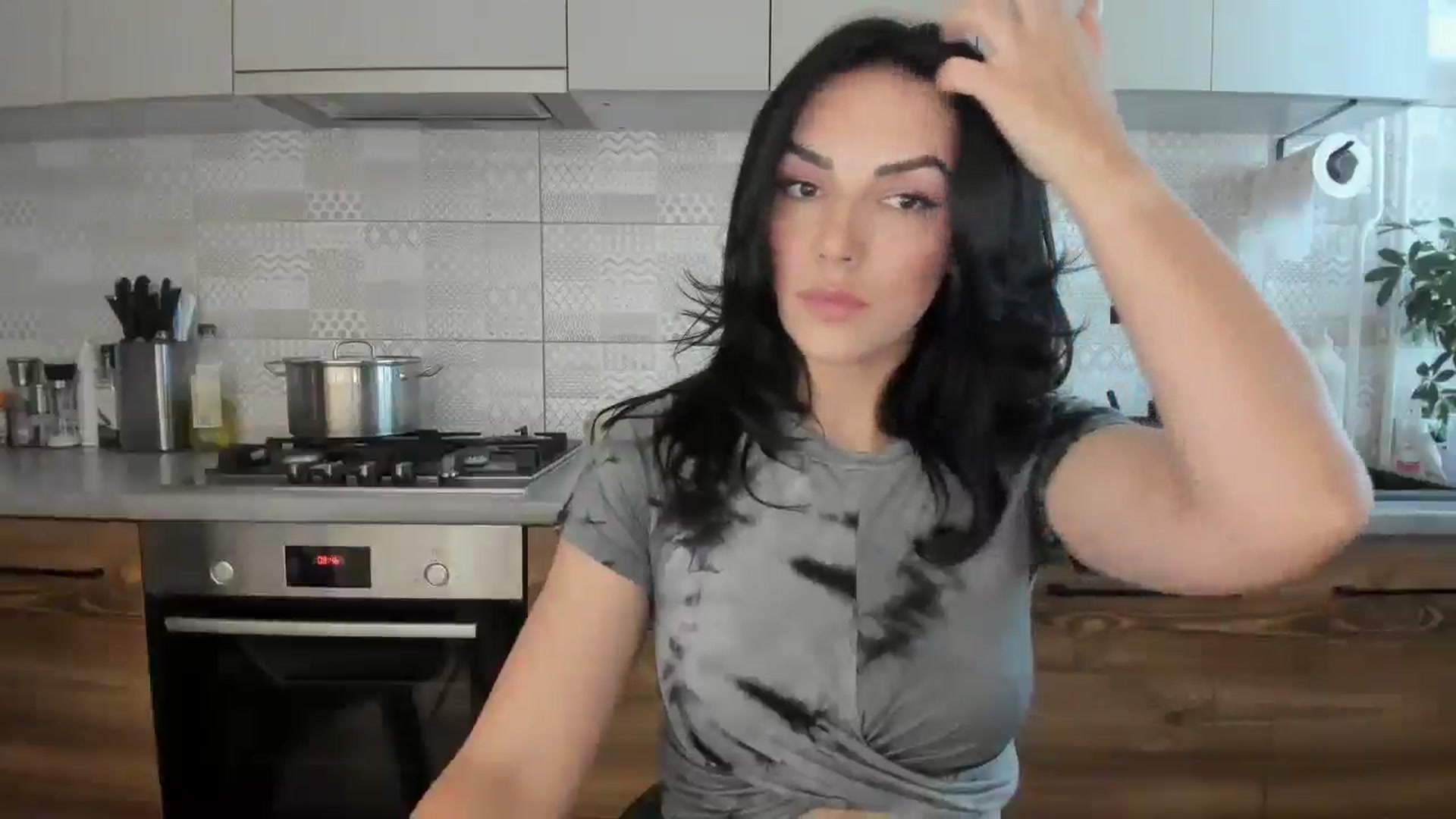 Gallery image thumbnail from MissNelly_'s myfreecams stream on, 08/14/2025, 16:09 image 7 of 20