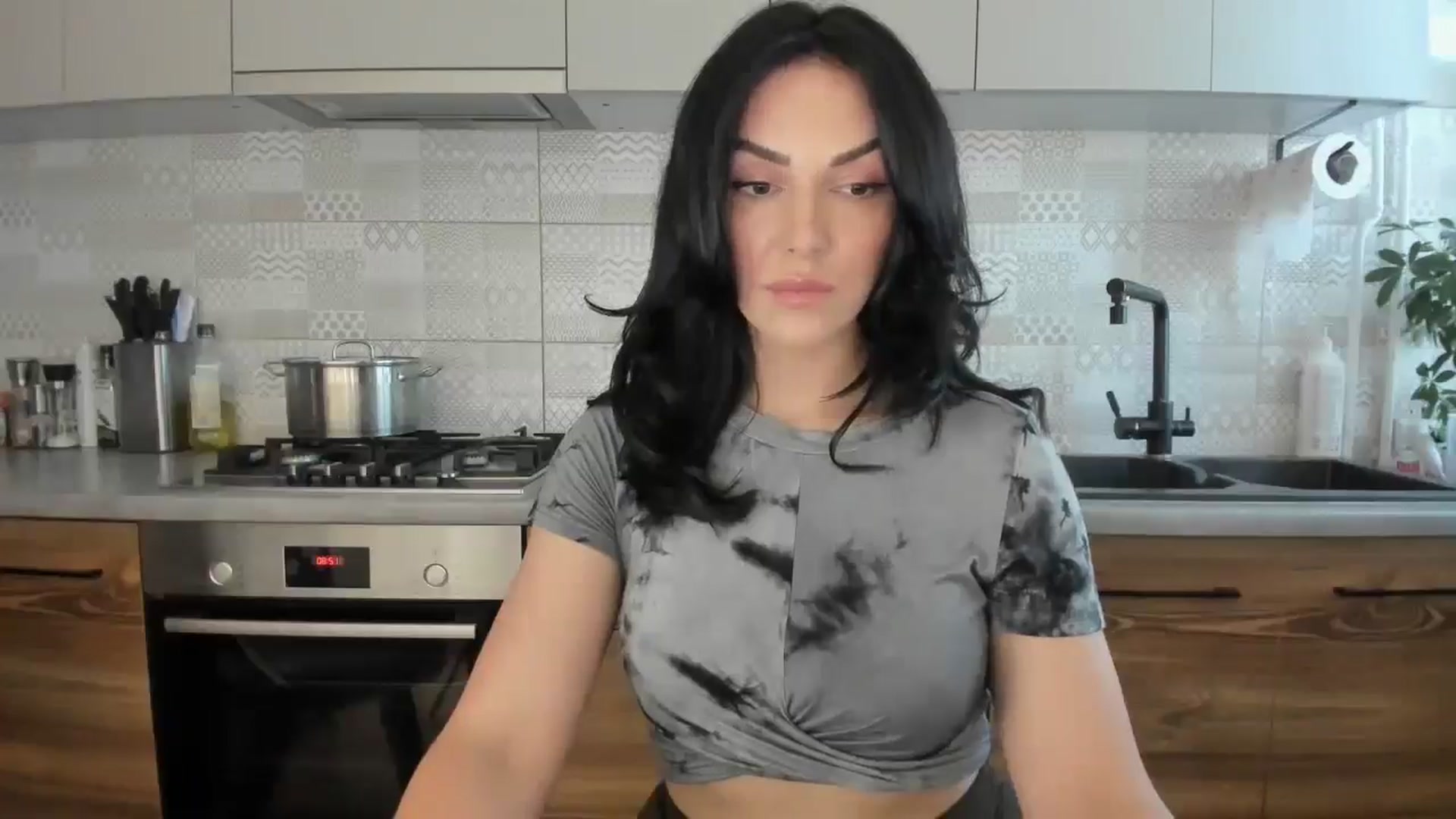 Gallery image thumbnail from MissNelly_'s myfreecams stream on, 08/14/2025, 16:09 image 15 of 20