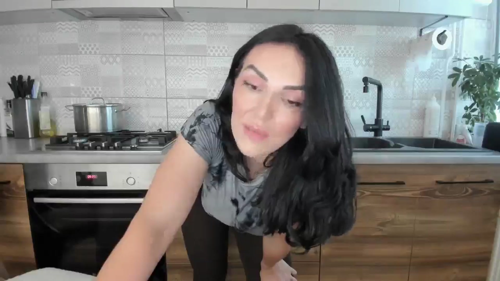 Gallery image thumbnail from MissNelly_'s myfreecams stream on, 08/14/2025, 17:21 image 4 of 20