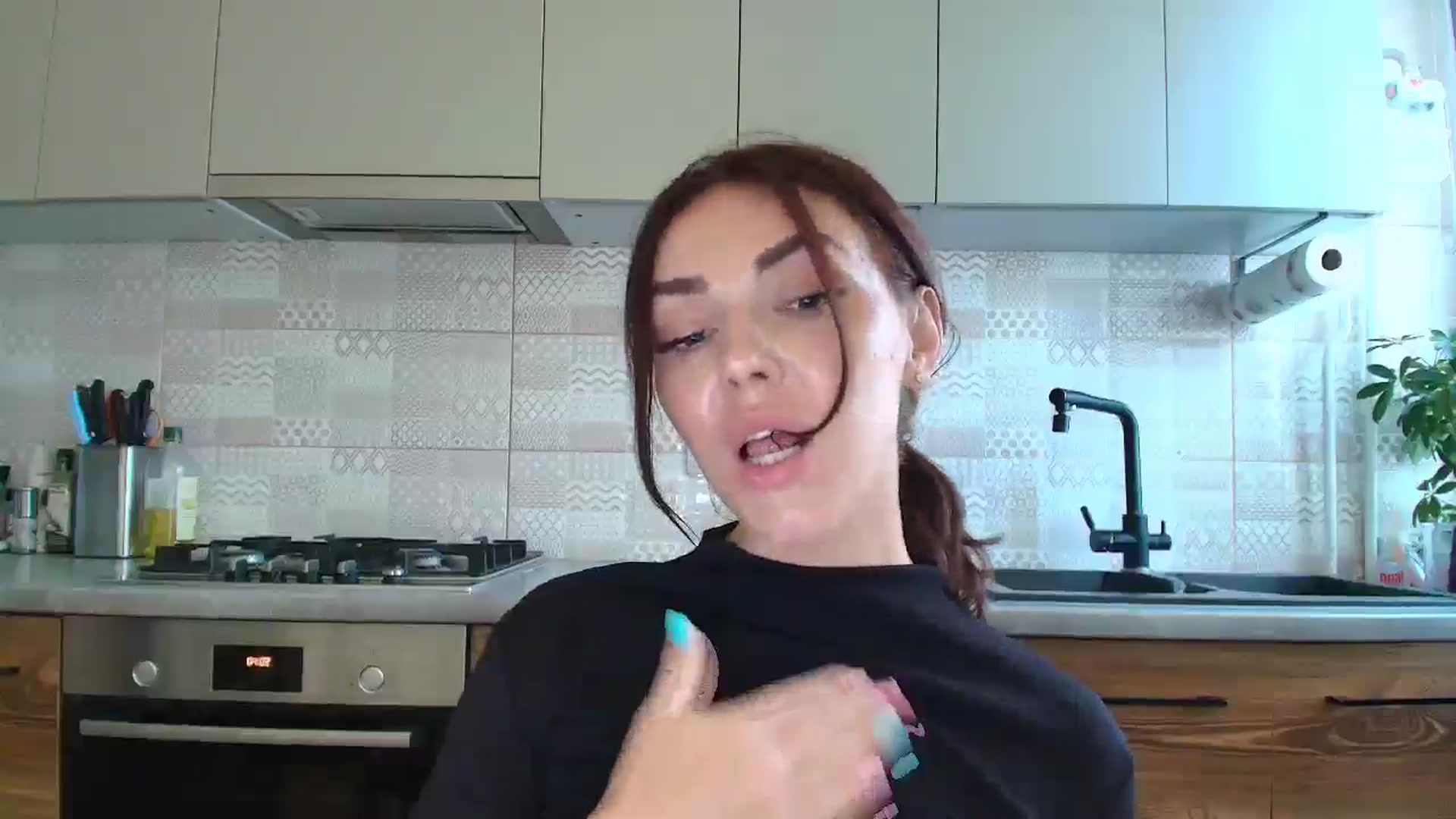 Gallery image thumbnail from MissNelly_'s myfreecams stream on, 09/02/2025, 12:25 image 13 of 20