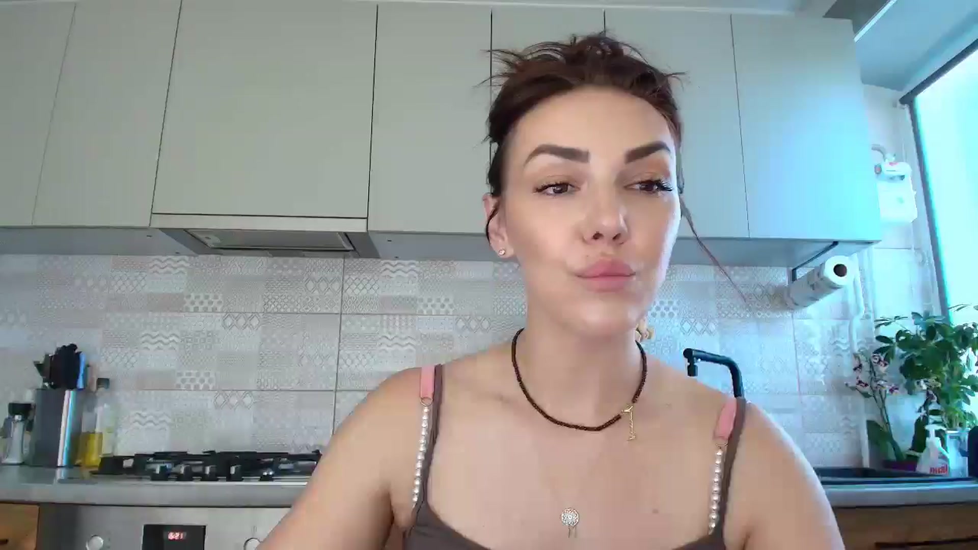 Gallery image thumbnail from MissNelly_'s myfreecams stream on, 09/06/2025, 13:36 image 2 of 20