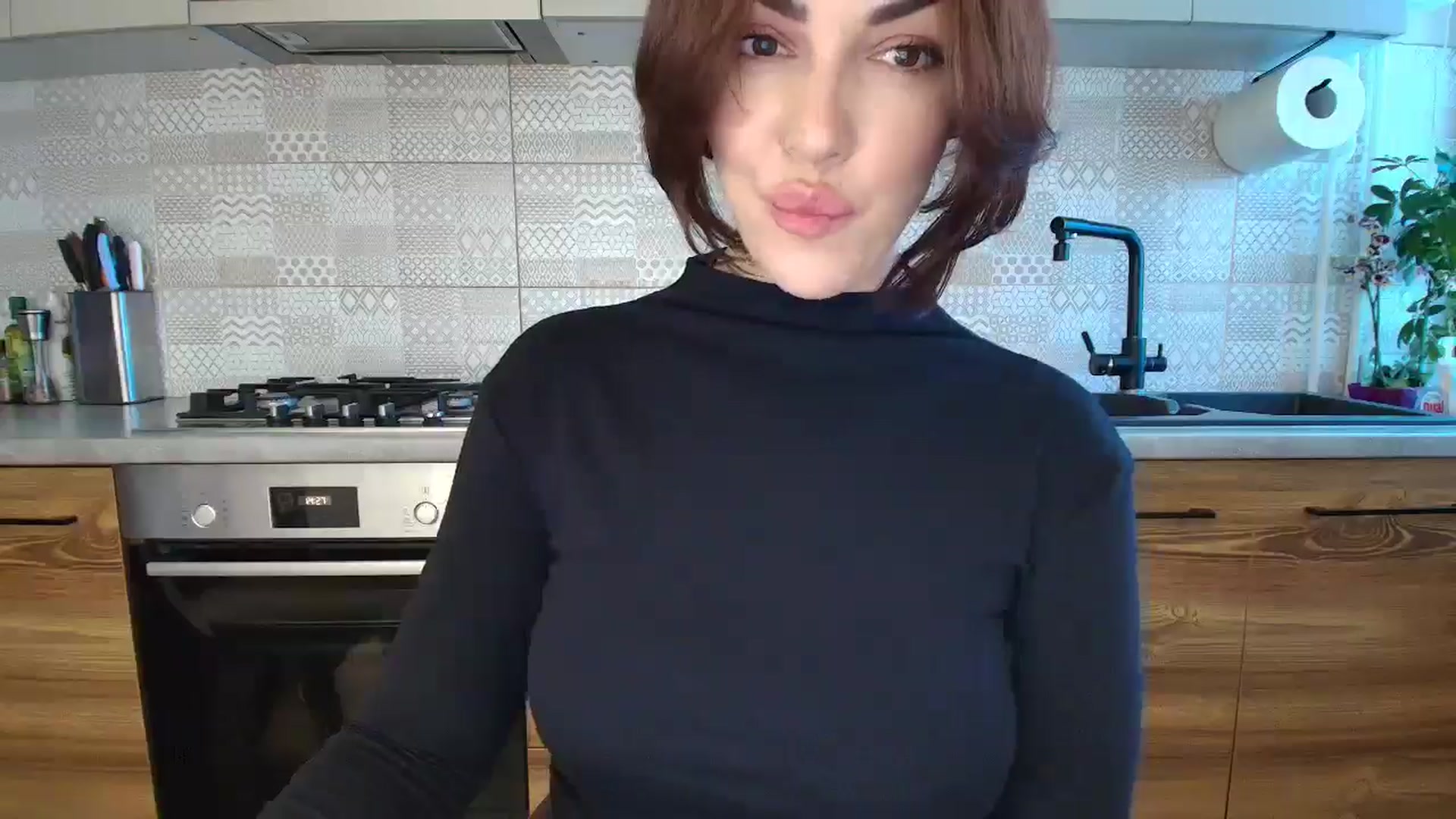 Gallery image thumbnail from MissNelly_'s myfreecams stream on, 09/25/2025, 10:44 image 9 of 20