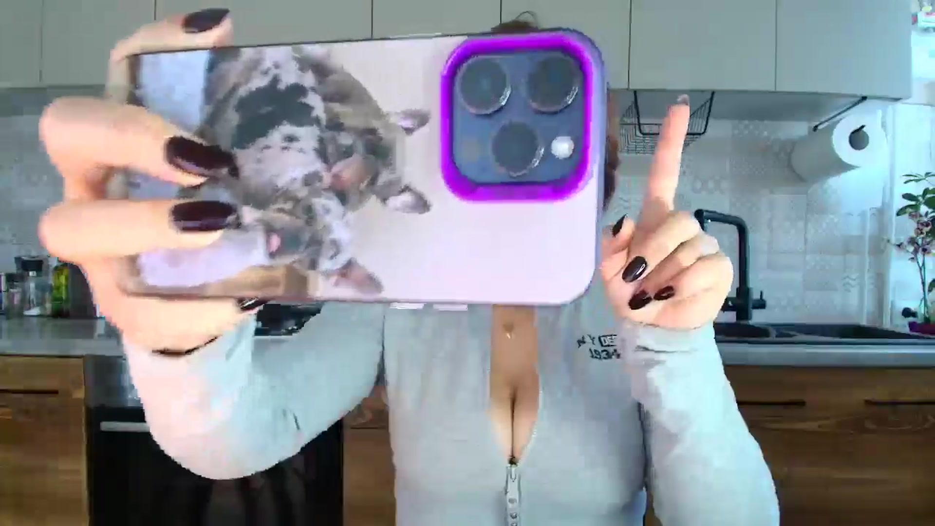 Gallery image thumbnail from MissNelly_'s myfreecams stream on, 09/26/2025, 11:56 image 2 of 20