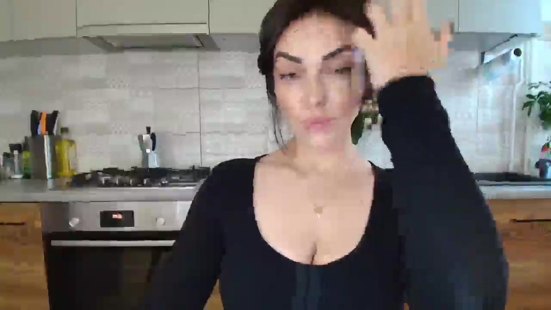 Gallery image thumbnail from MissNelly_'s myfreecams stream on, 10/04/2025, 13:05 image 12 of 20