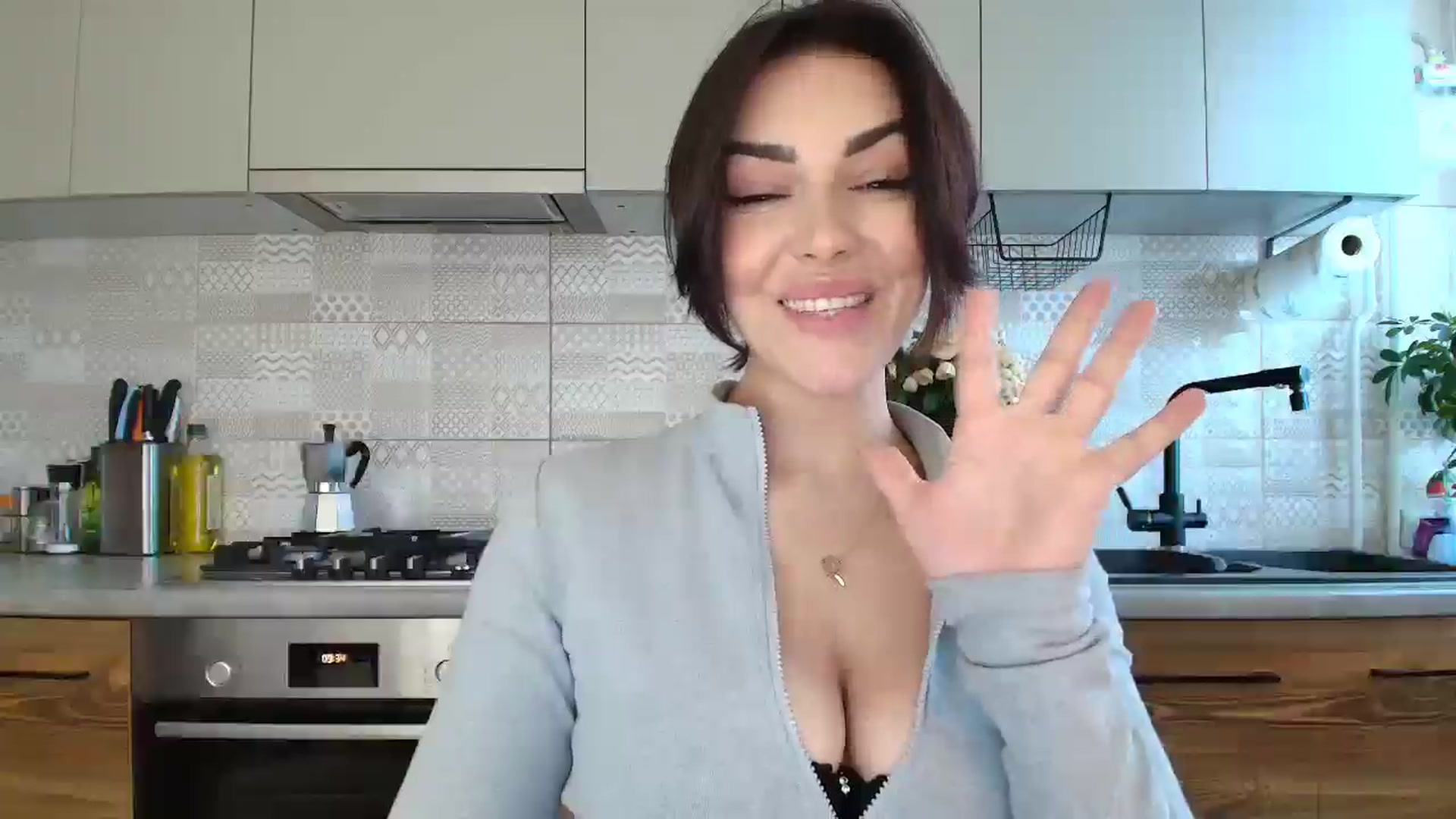 Gallery image thumbnail from MissNelly_'s myfreecams stream on, 10/05/2025, 14:01 image 3 of 20