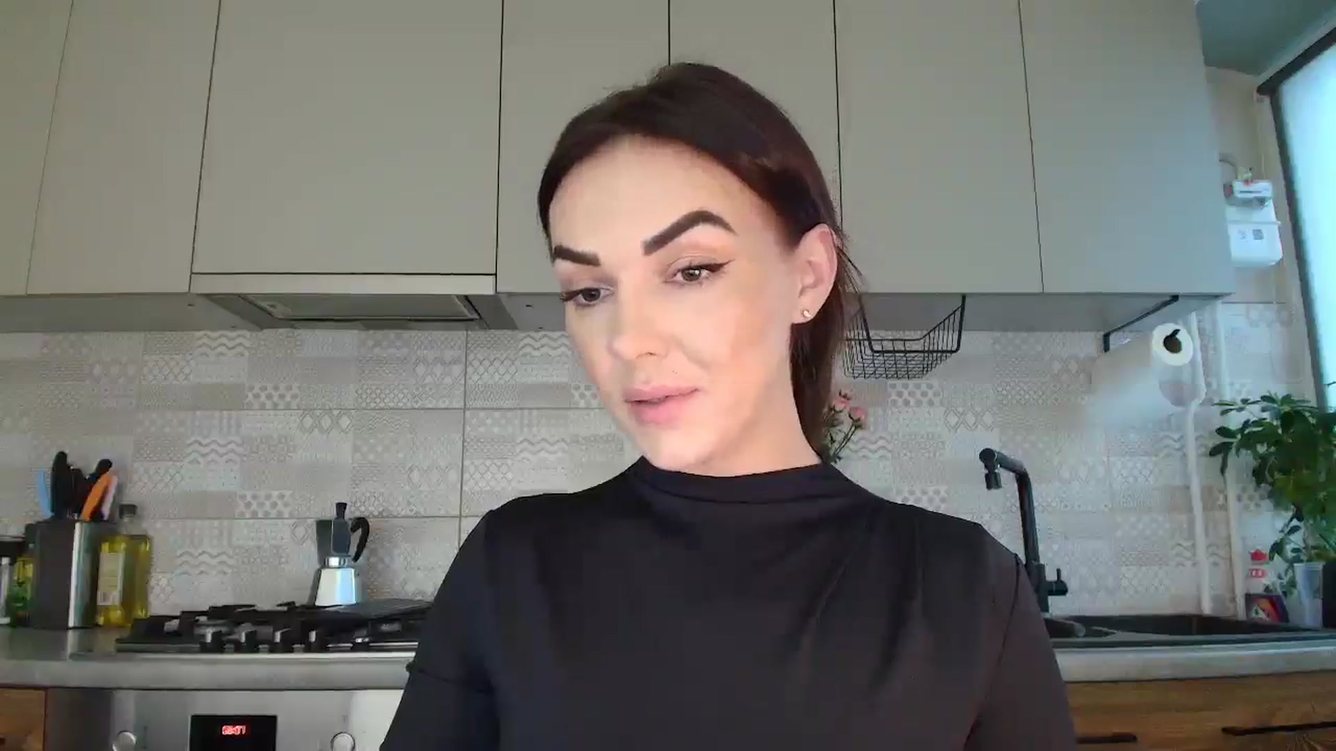 Gallery image thumbnail from MissNelly_'s myfreecams stream on, 10/10/2025, 12:13 image 17 of 20