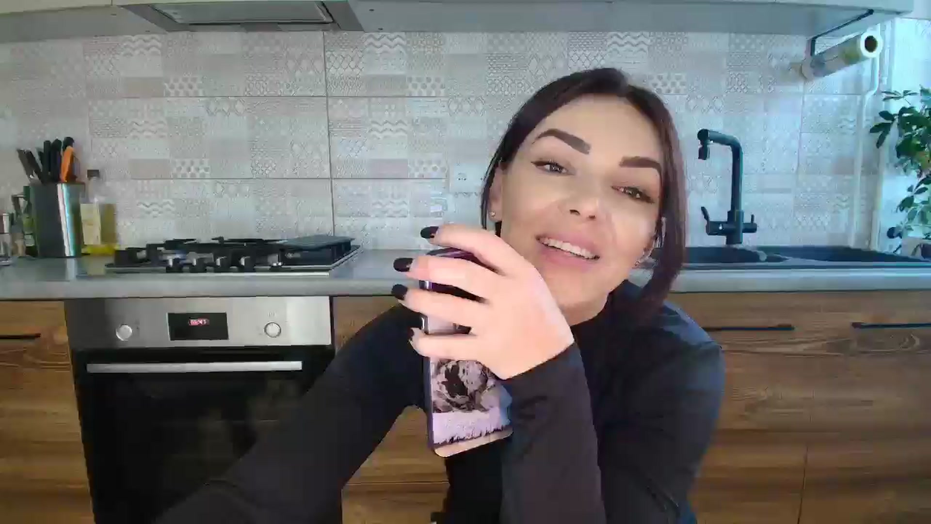 Gallery image thumbnail from MissNelly_'s myfreecams stream on, 10/15/2025, 13:41 image 14 of 20