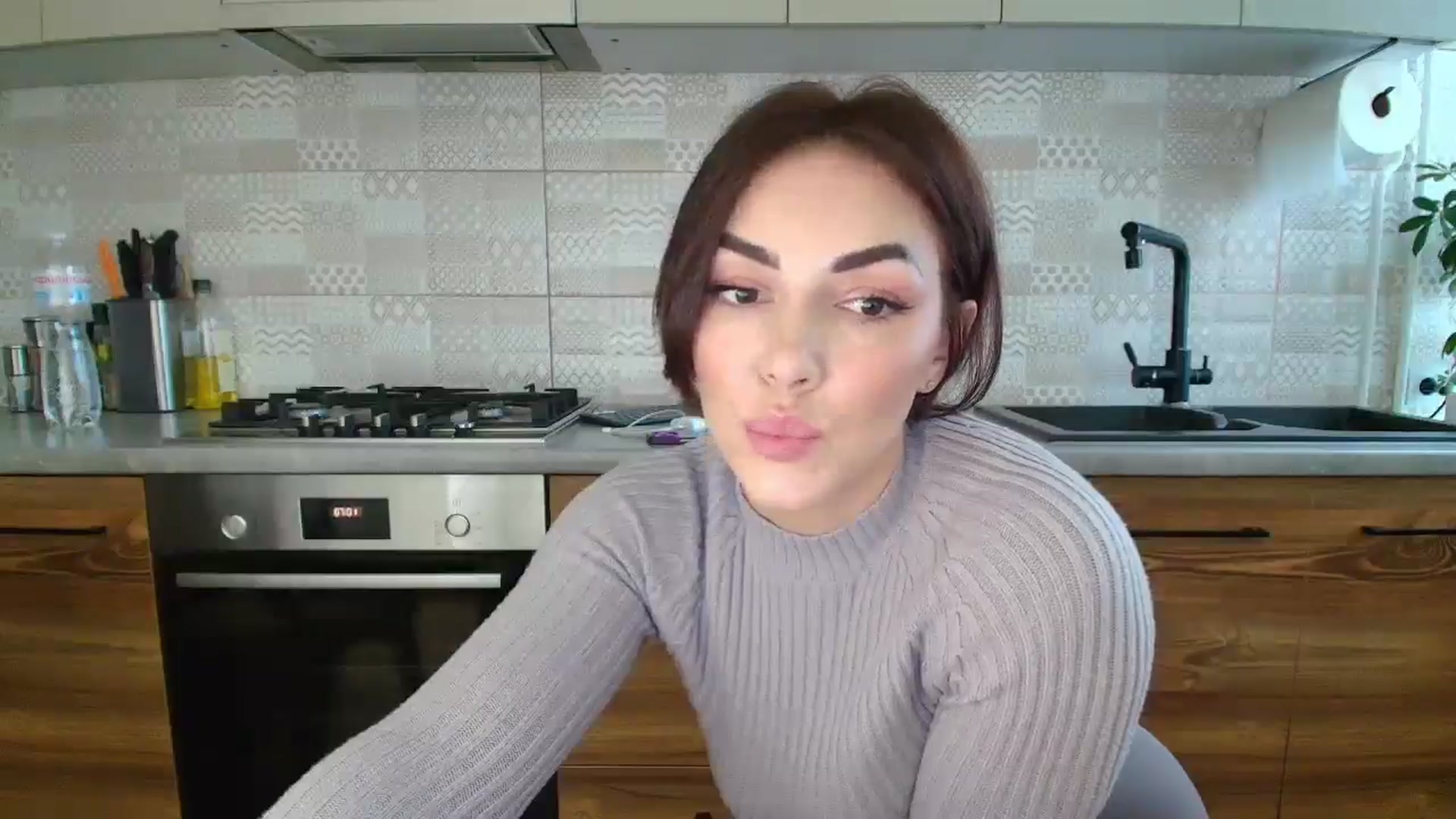 Gallery image thumbnail from MissNelly_'s myfreecams stream on, 10/23/2025, 11:56 image 5 of 20