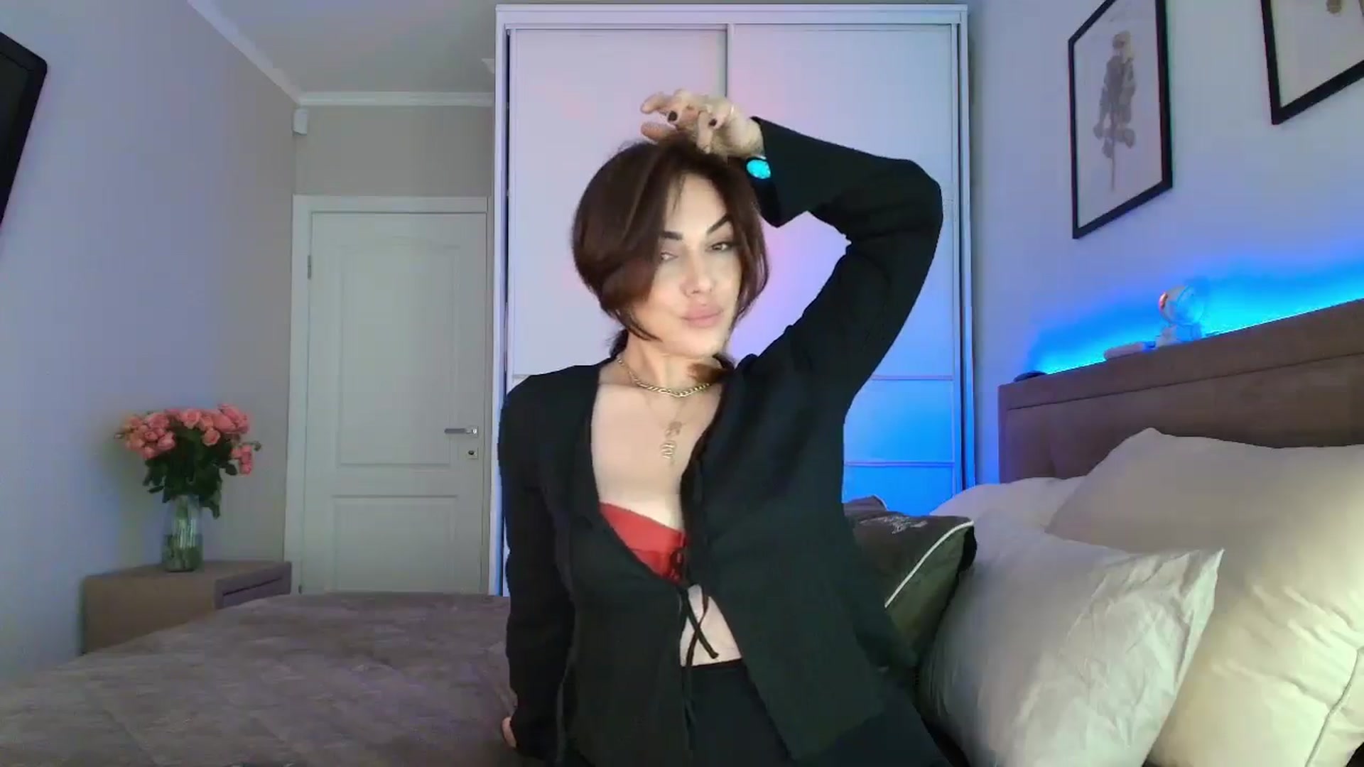 Gallery image thumbnail from MissNelly_'s myfreecams stream on, 10/25/2025, 17:53 image 5 of 20