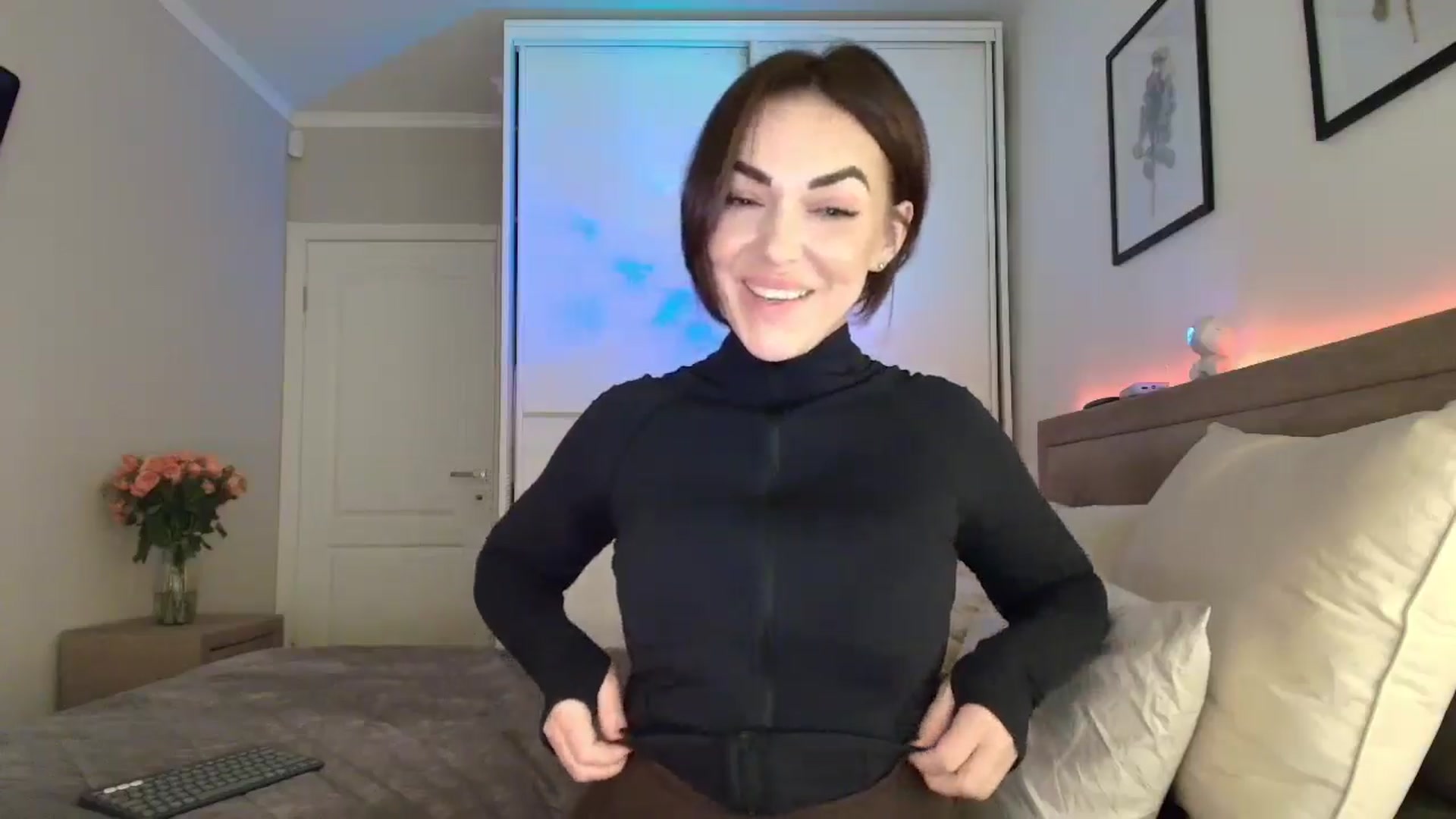 Gallery image thumbnail from MissNelly_'s myfreecams stream on, 10/26/2025, 17:19 image 11 of 20