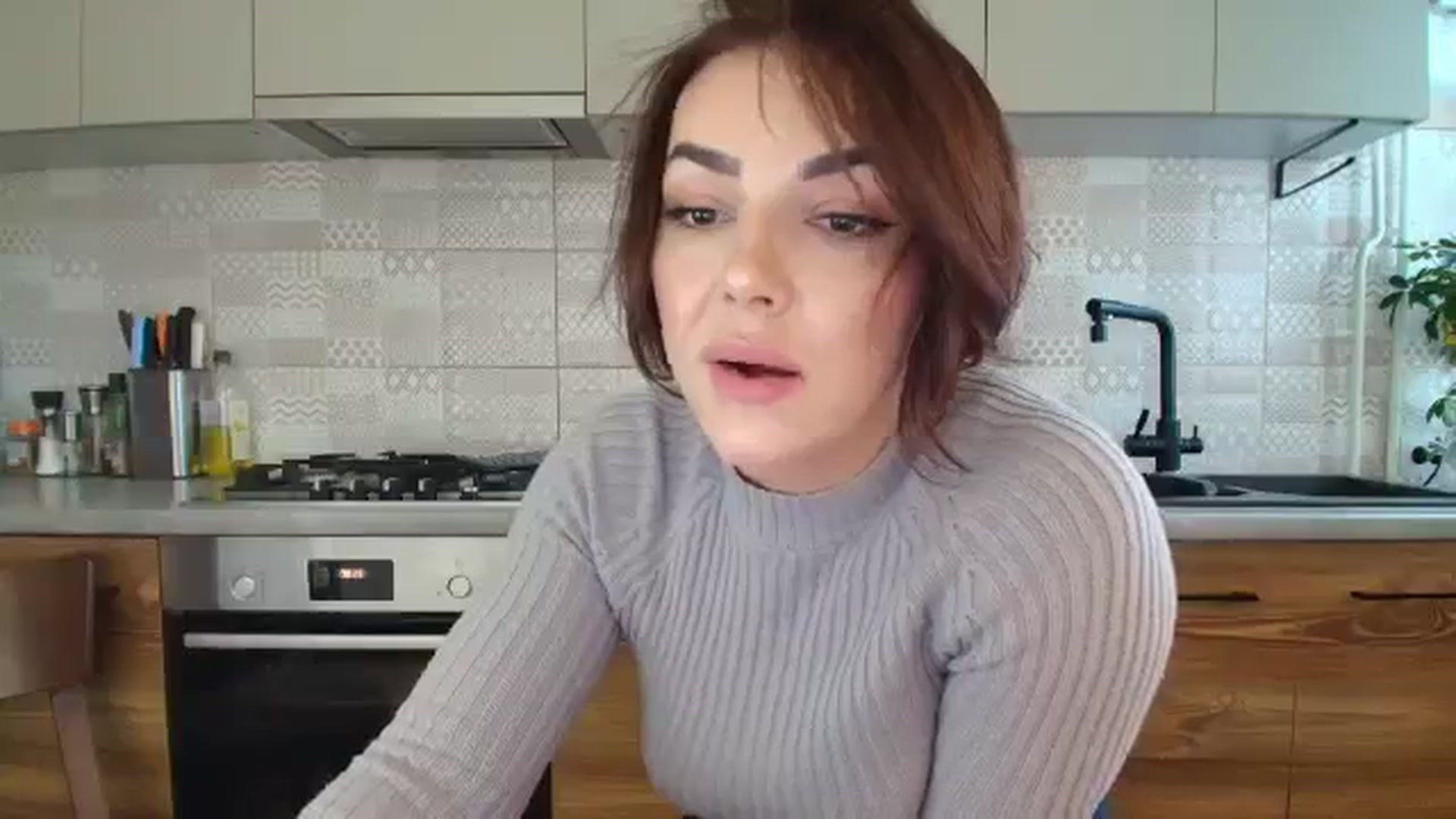 Gallery image thumbnail from MissNelly_'s myfreecams stream on, 10/27/2025, 12:47 image 20 of 20