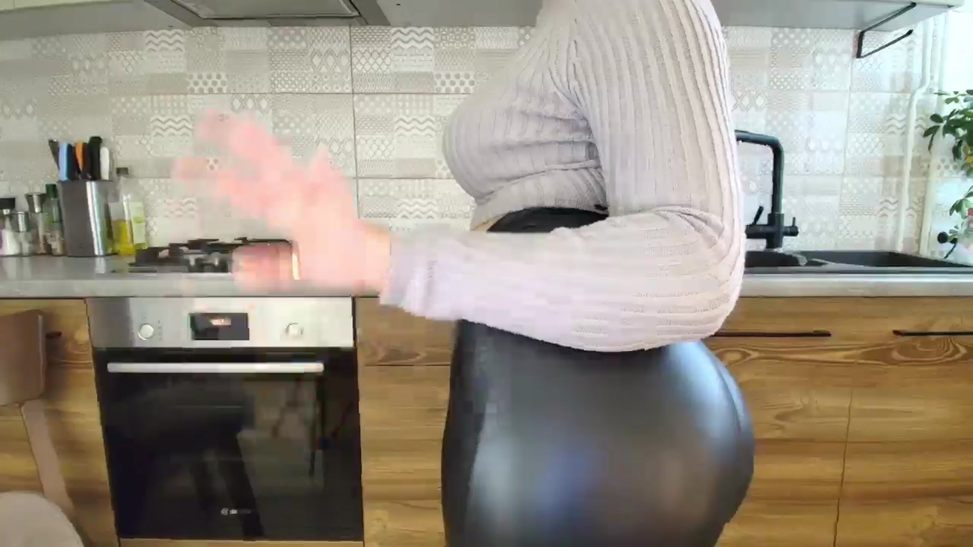 Gallery image thumbnail from MissNelly_'s myfreecams stream on, 10/27/2025, 12:47 image 7 of 20