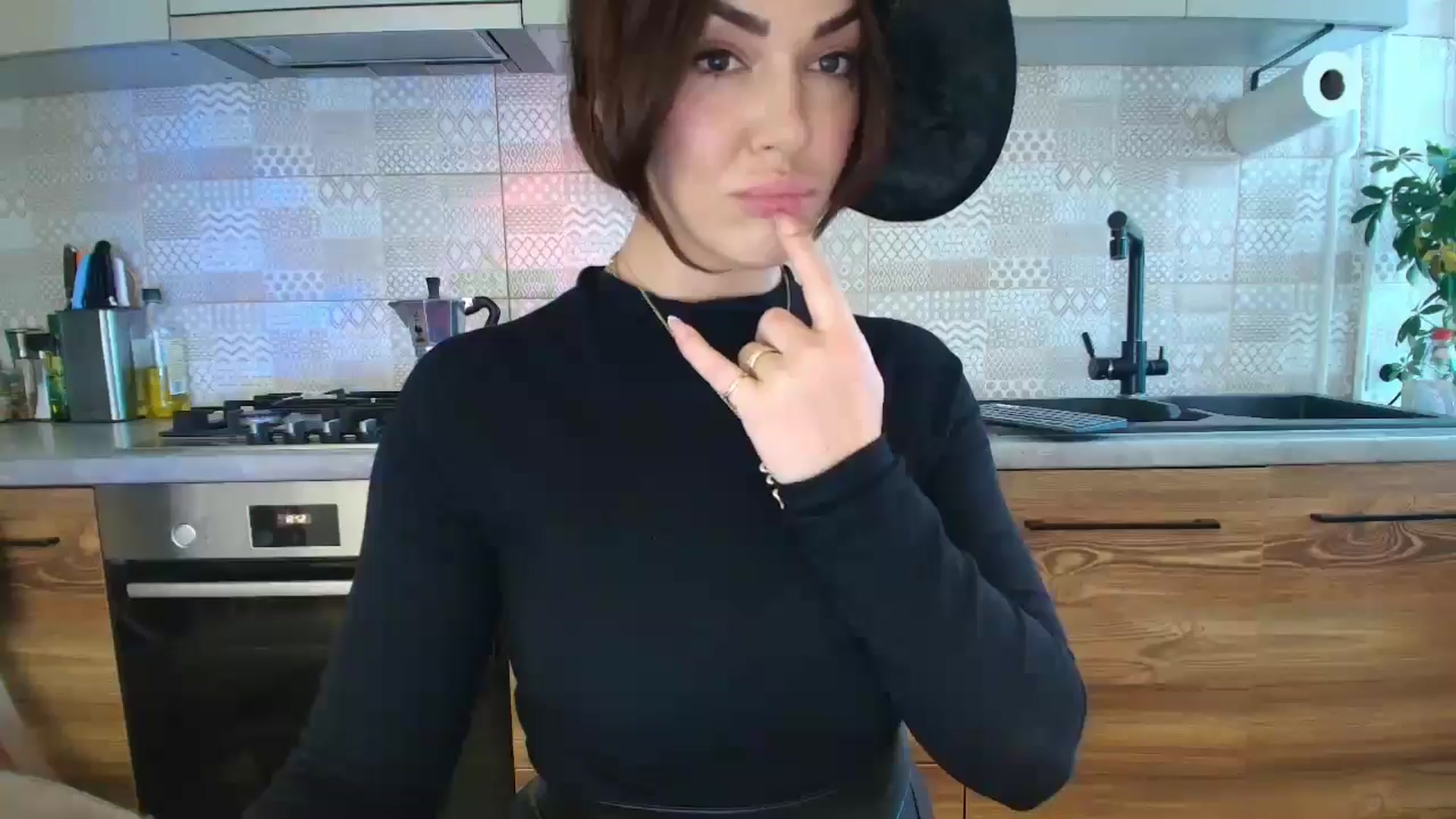 Gallery image thumbnail from MissNelly_'s myfreecams stream on, 10/30/2025, 12:32 image 16 of 20