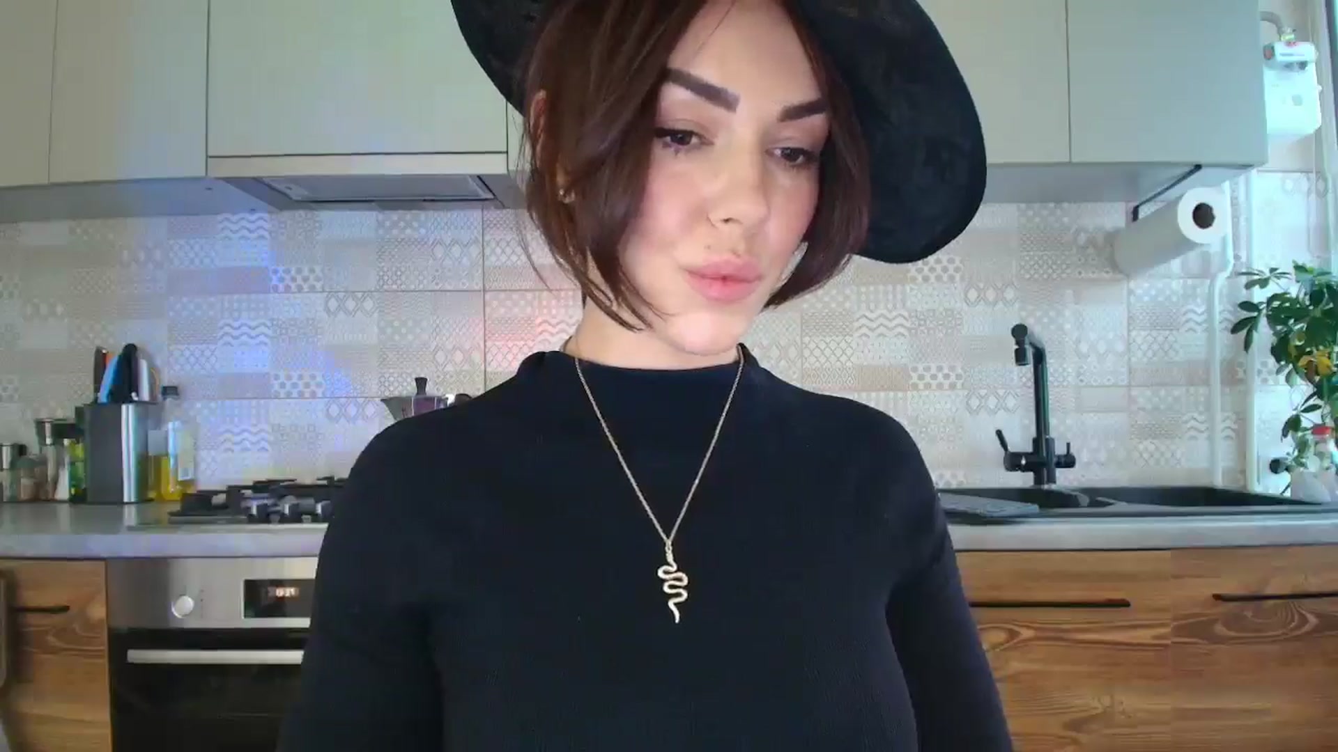 Gallery image thumbnail from MissNelly_'s myfreecams stream on, 10/30/2025, 13:18 image 14 of 20