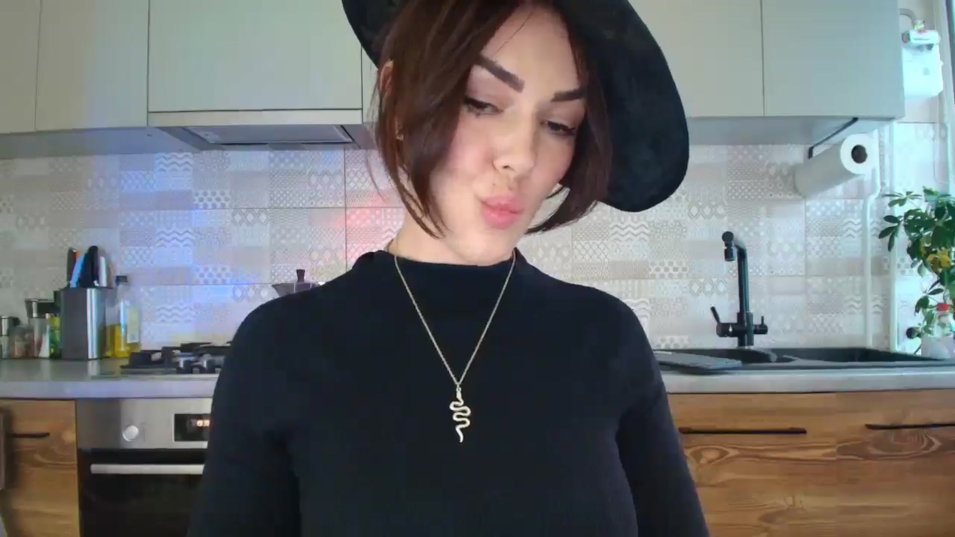 Gallery image thumbnail from MissNelly_'s myfreecams stream on, 10/30/2025, 13:18 image 15 of 20