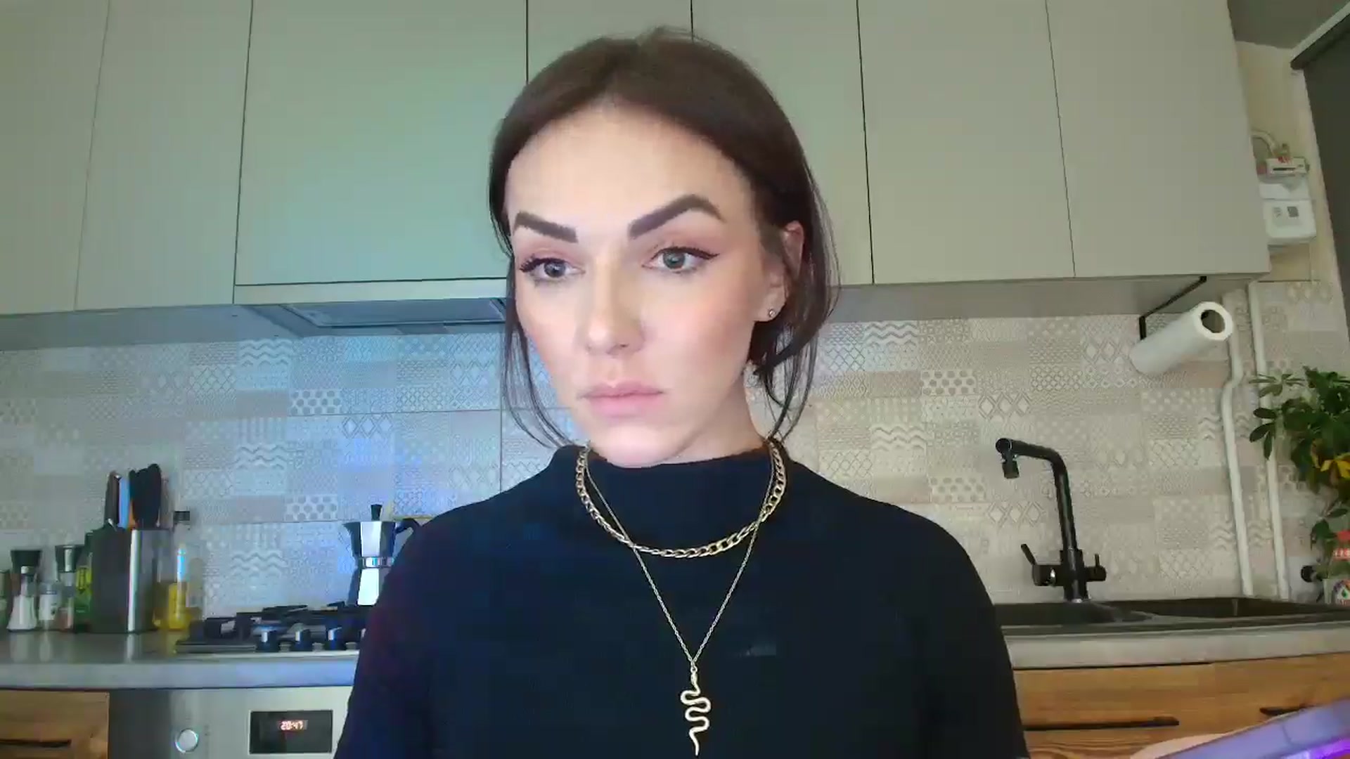 Gallery image thumbnail from MissNelly_'s myfreecams stream on, 10/31/2025, 16:57 image 17 of 20