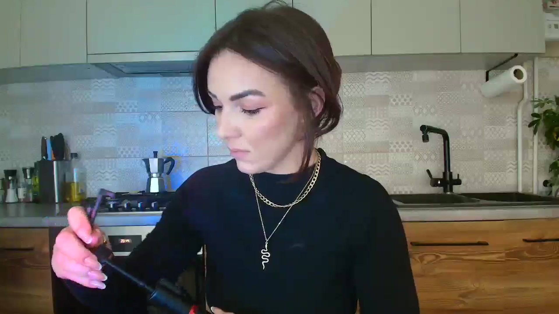 Gallery image thumbnail from MissNelly_'s myfreecams stream on, 10/31/2025, 16:57 image 11 of 20