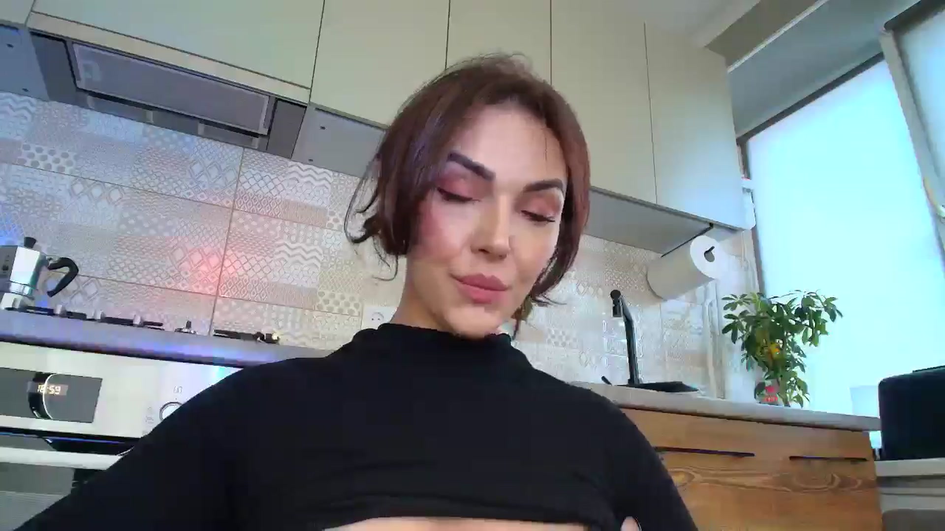 Gallery image thumbnail from MissNelly_'s myfreecams stream on, 11/03/2025, 13:34 image 6 of 20