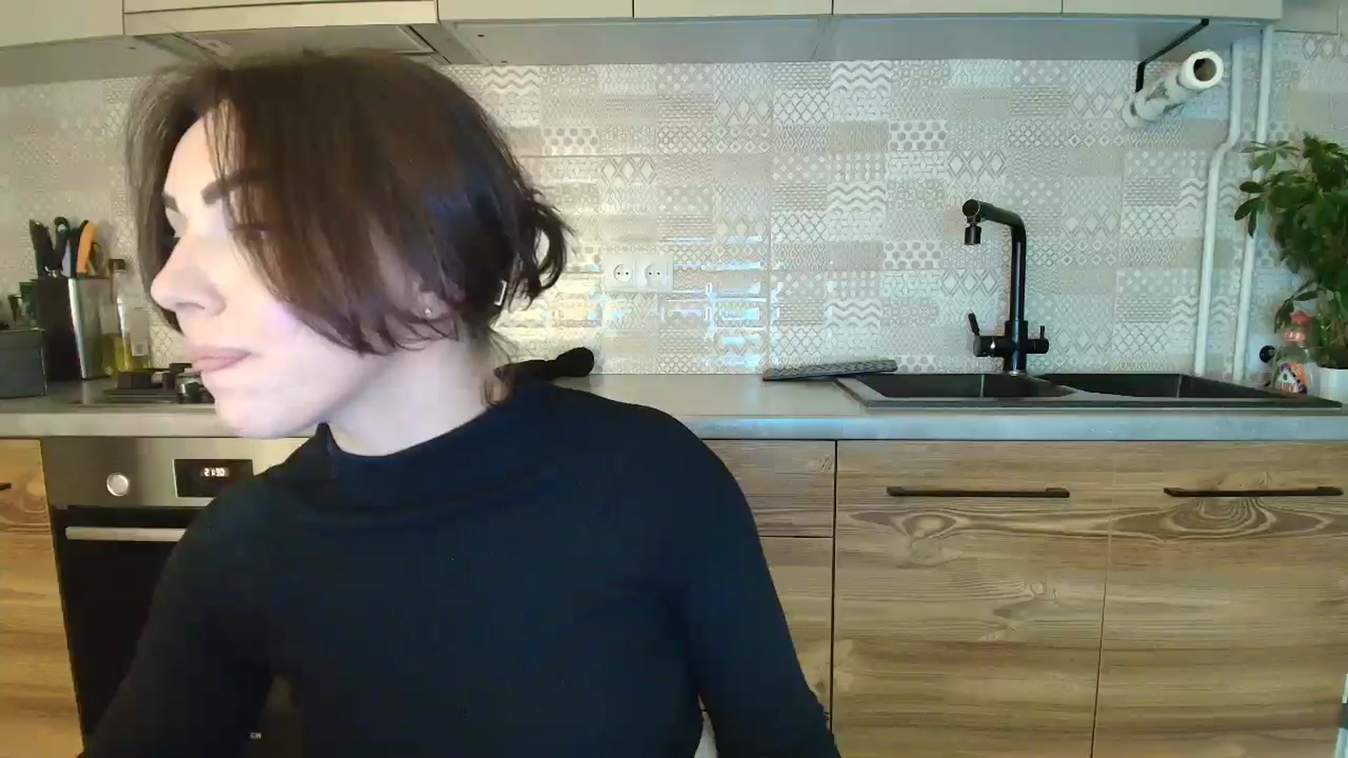 Gallery image thumbnail from MissNelly_'s myfreecams stream on, 11/11/2025, 17:28 image 17 of 20
