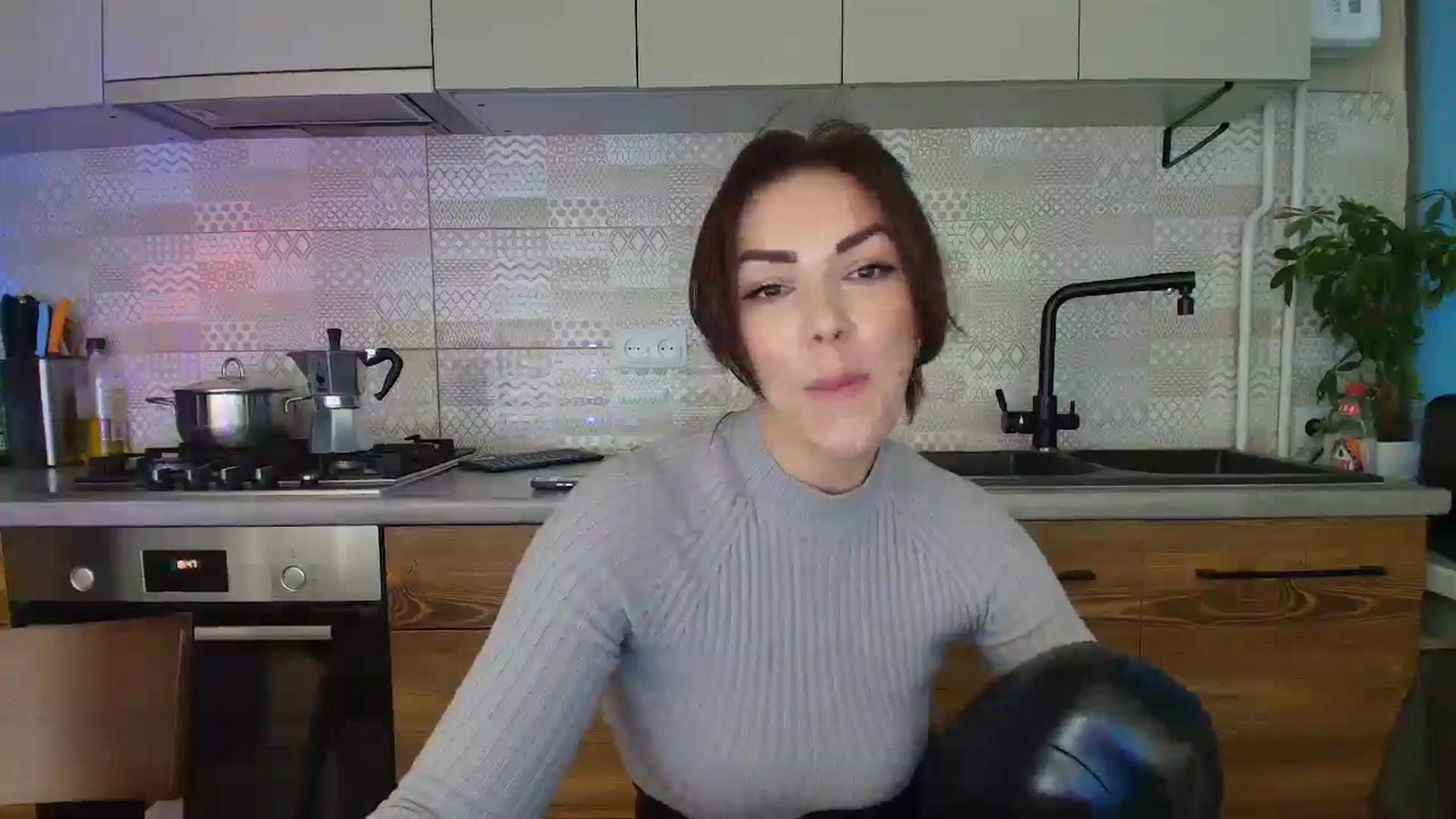Gallery image thumbnail from MissNelly_'s myfreecams stream on, 11/12/2025, 14:42 image 18 of 20